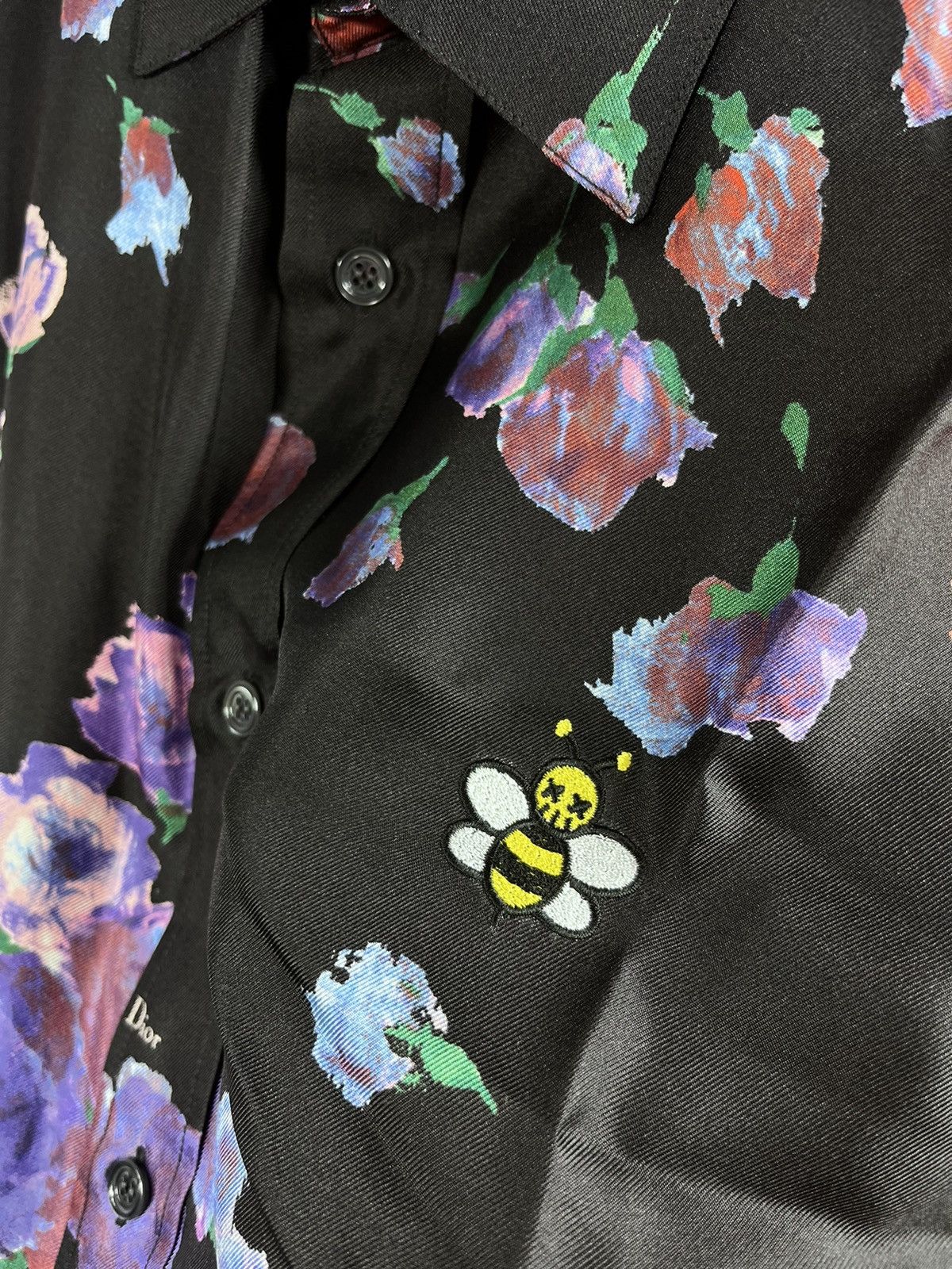 Dior × Kaws Floral Bee Embroidered Silk Shirt Size US M / EU 48-50 / 2 - 3 Thumbnail