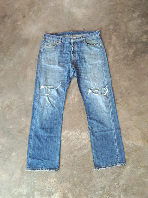 Levi's Vintage Levi's 501 Straight Leg Distressed Jeans 36x32 Size US 36 / EU 52 - 1 Thumbnail