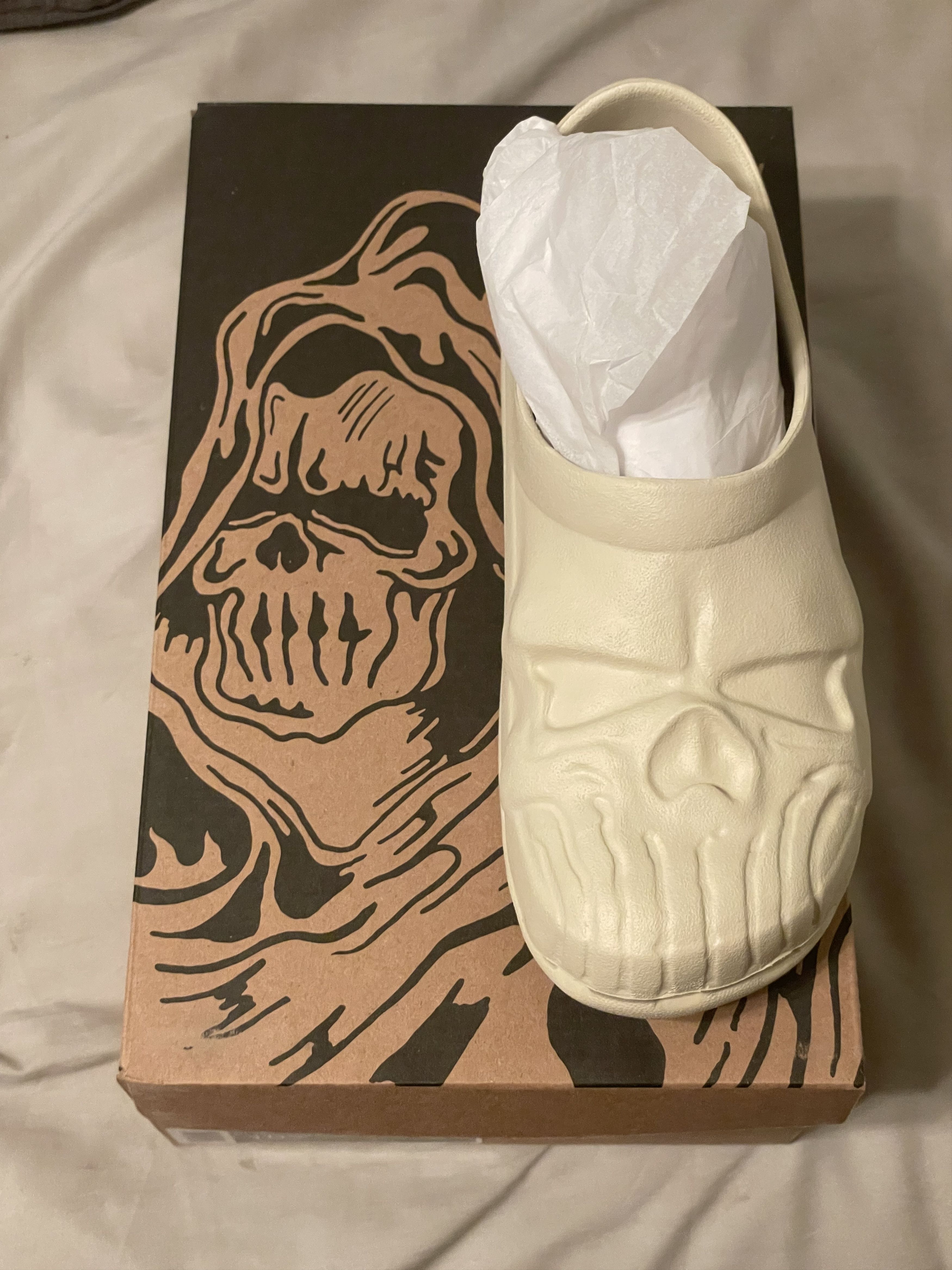Warren Lotas Warren Lotas Obligatory Skull Slides 13 | Grailed display picture 1