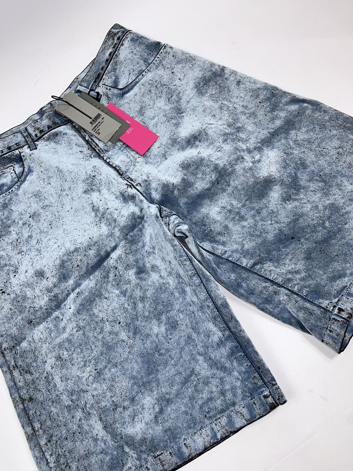 Dior × ERL Velvety Distressed Short Size US 32 / EU 48 - 18 Thumbnail
