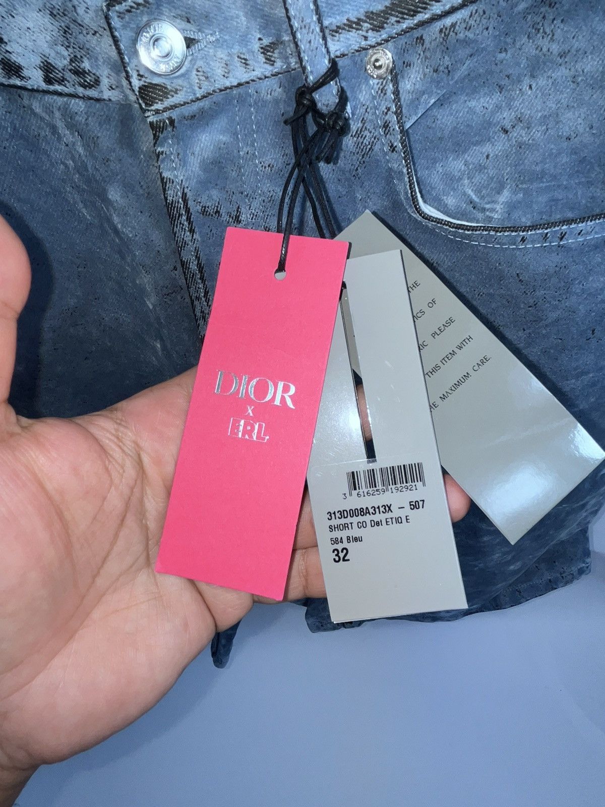 Dior × ERL Velvety Distressed Short Size US 32 / EU 48 - 4 Thumbnail