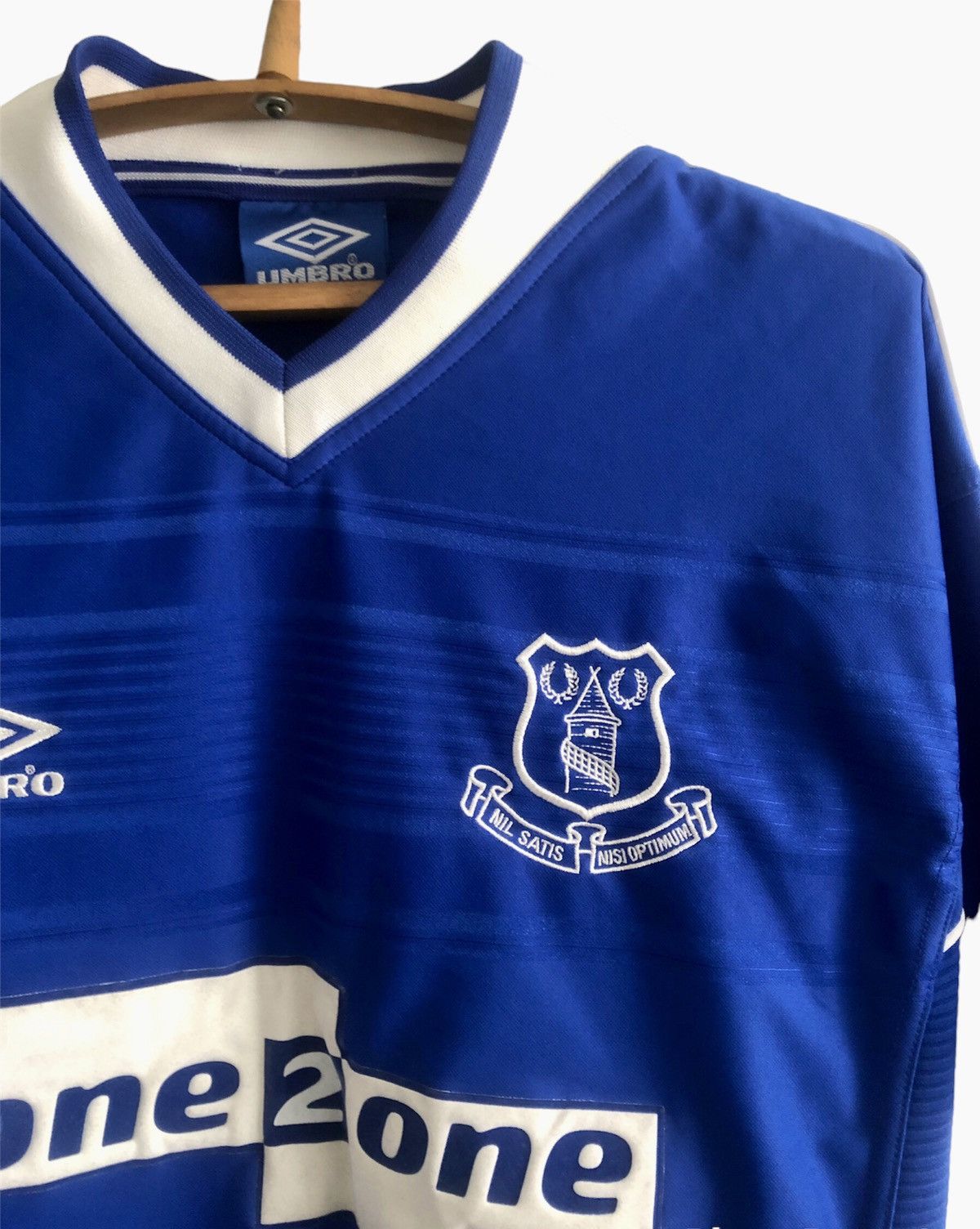 Umbro Umbro vintage Everton soccer jersey Size US L / EU 52-54 / 3 - 1 Thumbnail