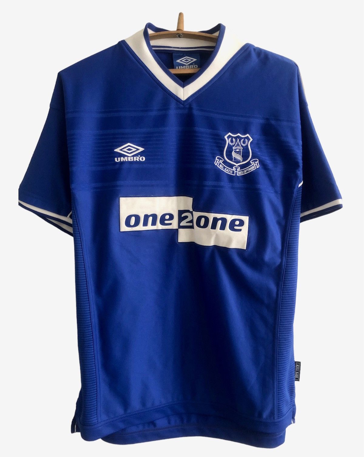 Umbro Umbro vintage Everton soccer jersey Size US L / EU 52-54 / 3 - 2 Thumbnail