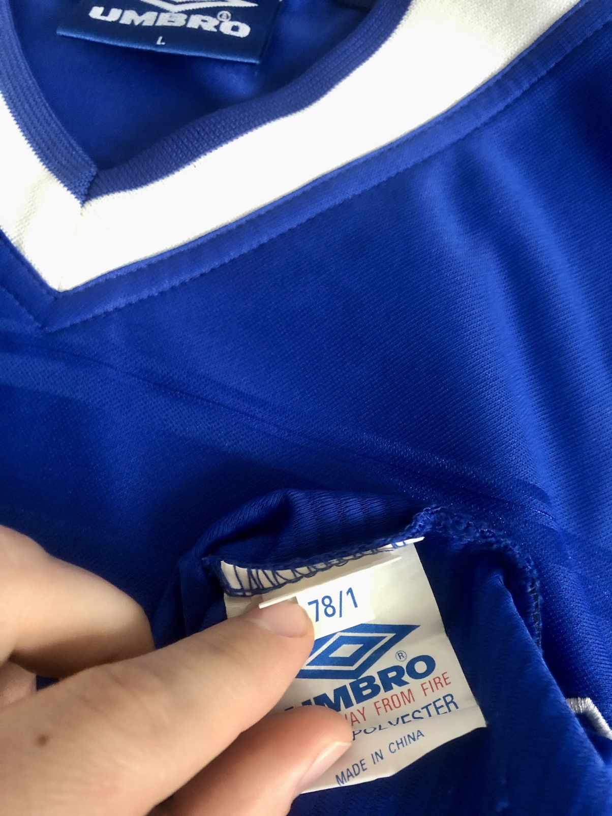 Umbro Umbro vintage Everton soccer jersey Size US L / EU 52-54 / 3 - 5 Thumbnail