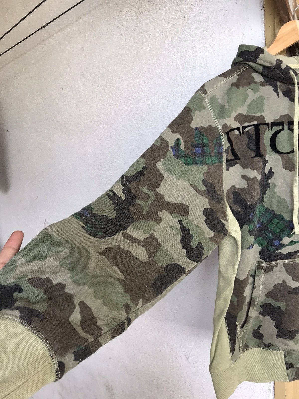 Stussy Rare❗️Vintage Stussy Camo Sweater Hoodie Inspired Bape Size US M / EU 48-50 / 2 - 9 Thumbnail