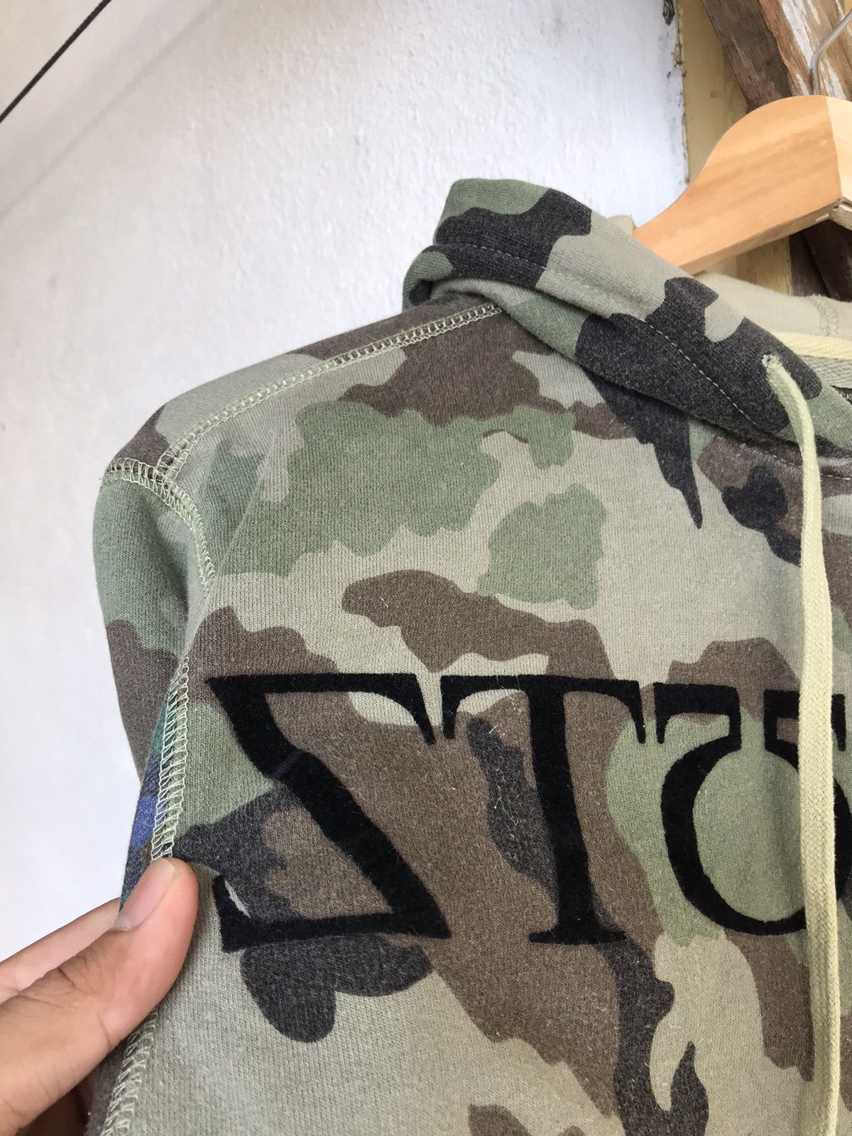 Stussy Rare❗️Vintage Stussy Camo Sweater Hoodie Inspired Bape Size US M / EU 48-50 / 2 - 7 Thumbnail