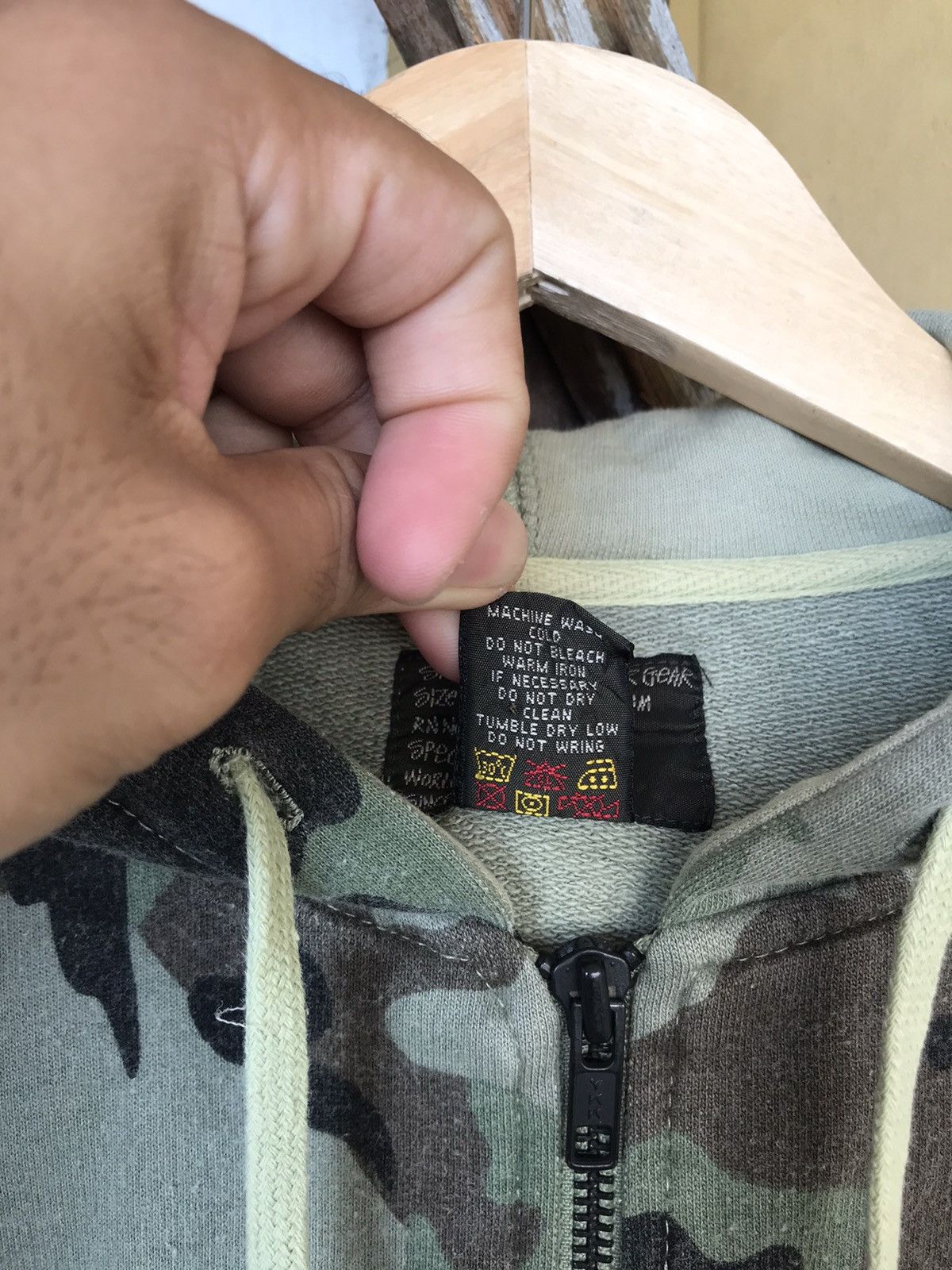 Stussy Rare❗️Vintage Stussy Camo Sweater Hoodie Inspired Bape Size US M / EU 48-50 / 2 - 5 Thumbnail