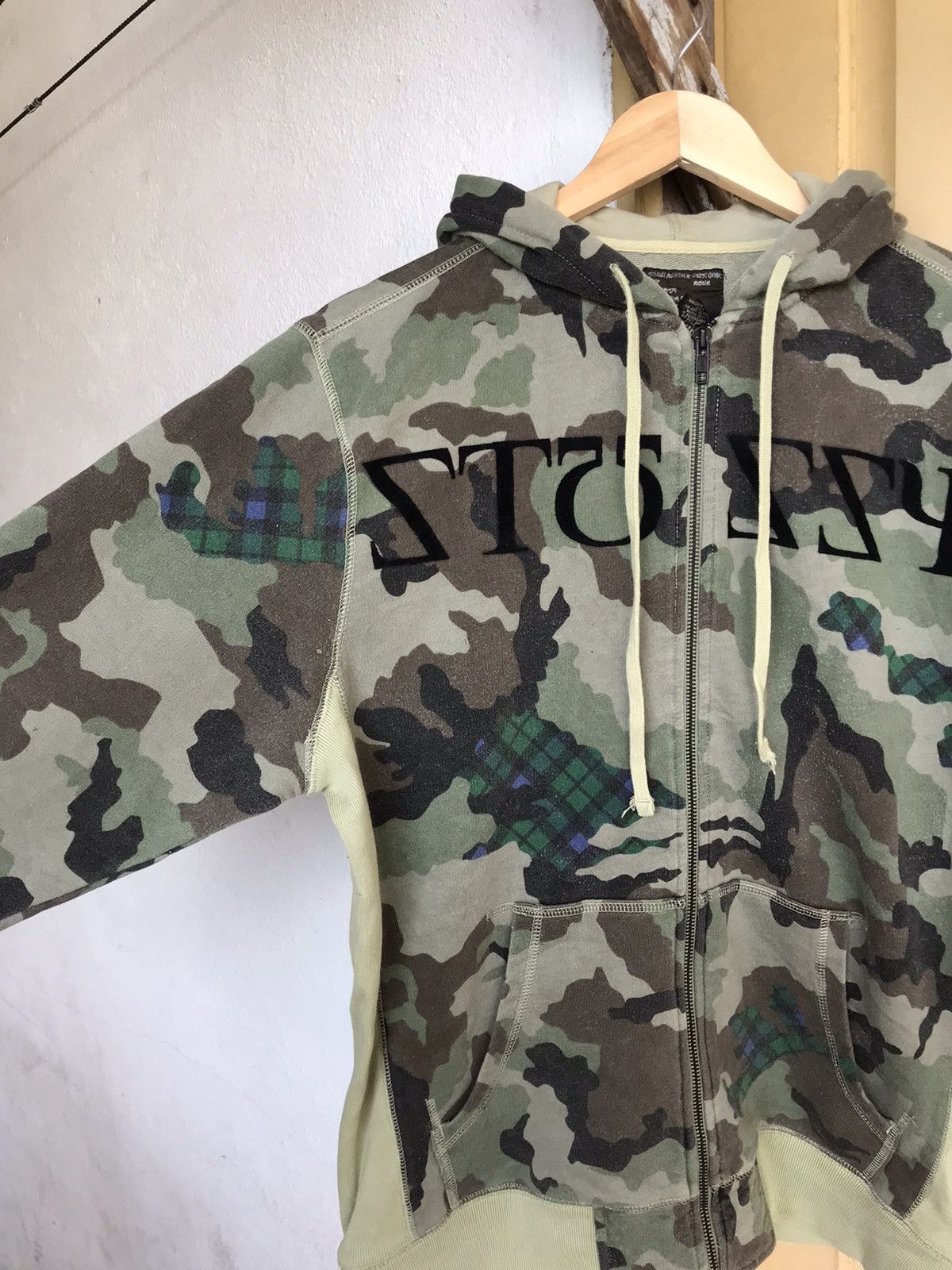 Stussy Rare❗️Vintage Stussy Camo Sweater Hoodie Inspired Bape Size US M / EU 48-50 / 2 - 8 Thumbnail