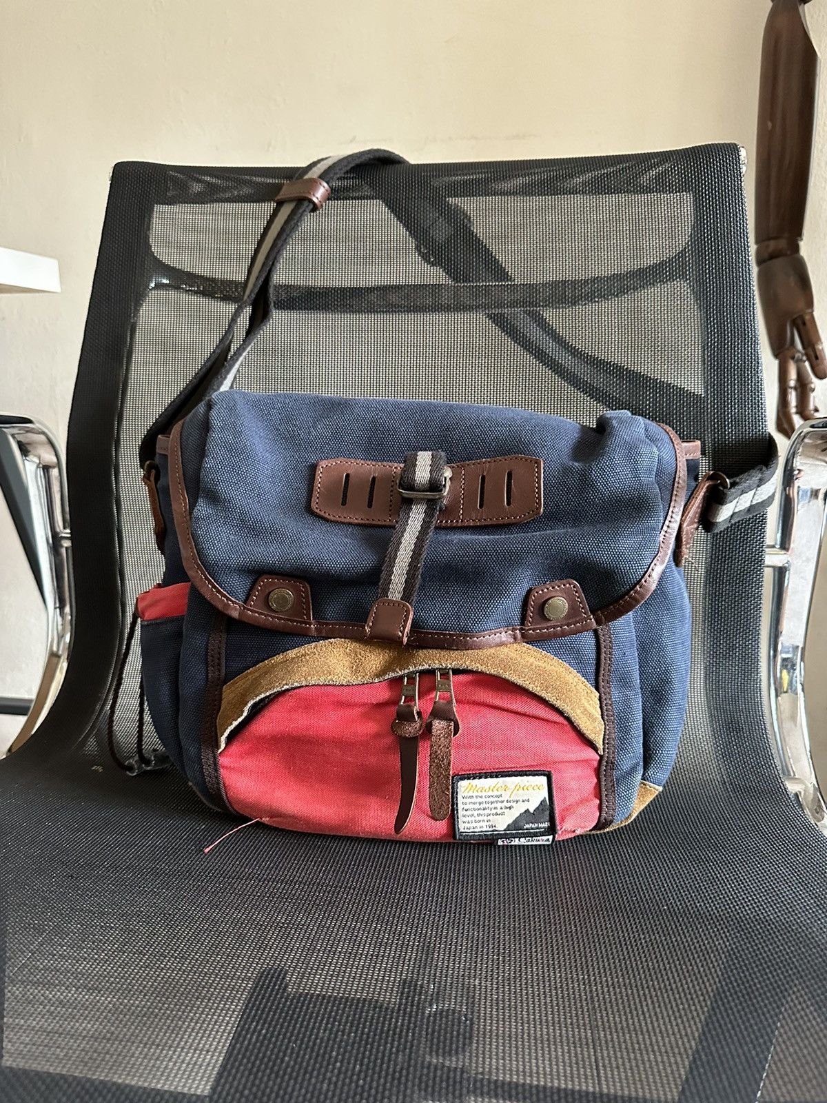 Japanese Brand 2000s Masterpiece x Sakura Sling Bag Size ONE SIZE - 4 Thumbnail