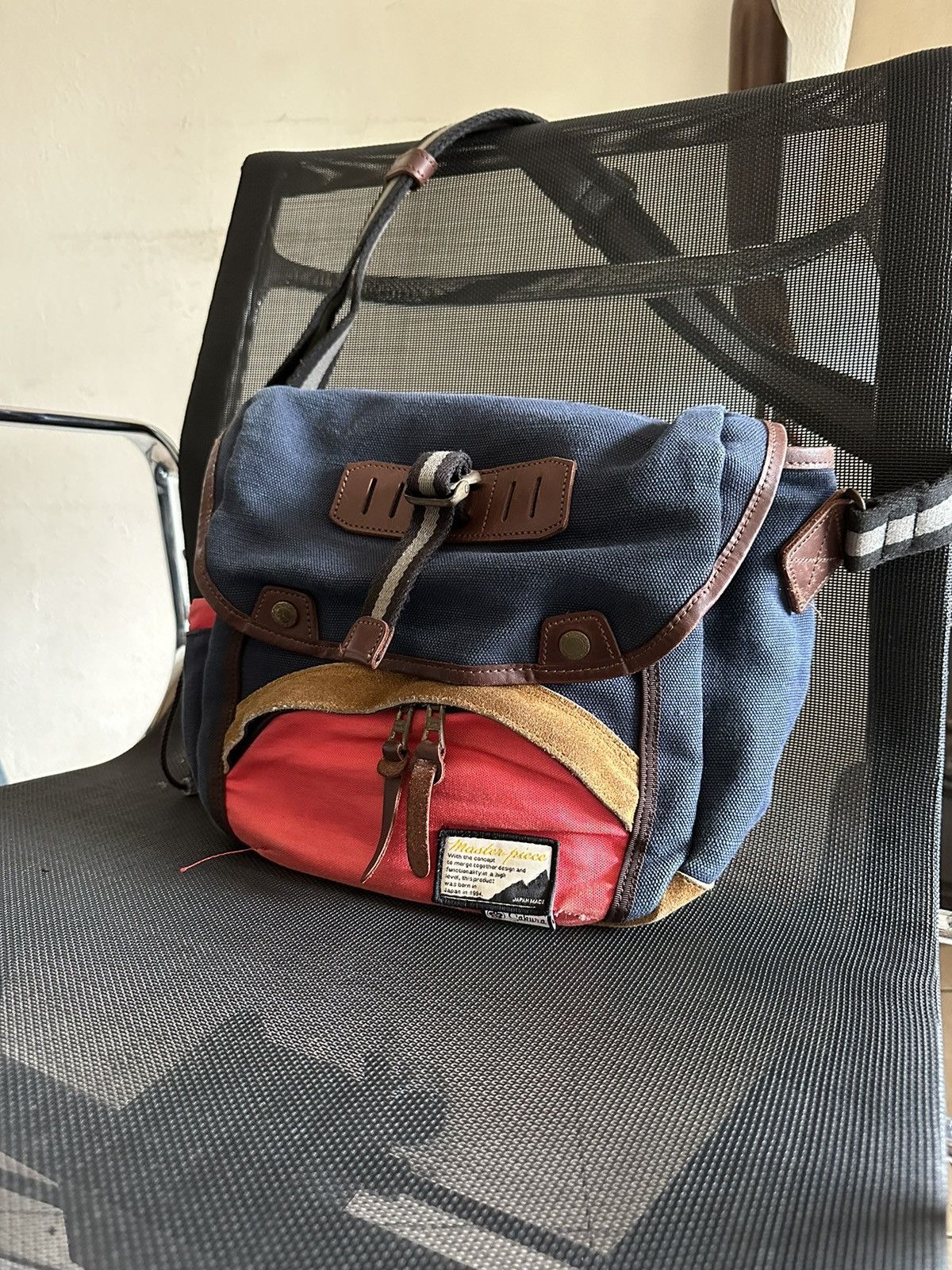 Japanese Brand 2000s Masterpiece x Sakura Sling Bag Size ONE SIZE - 3 Thumbnail