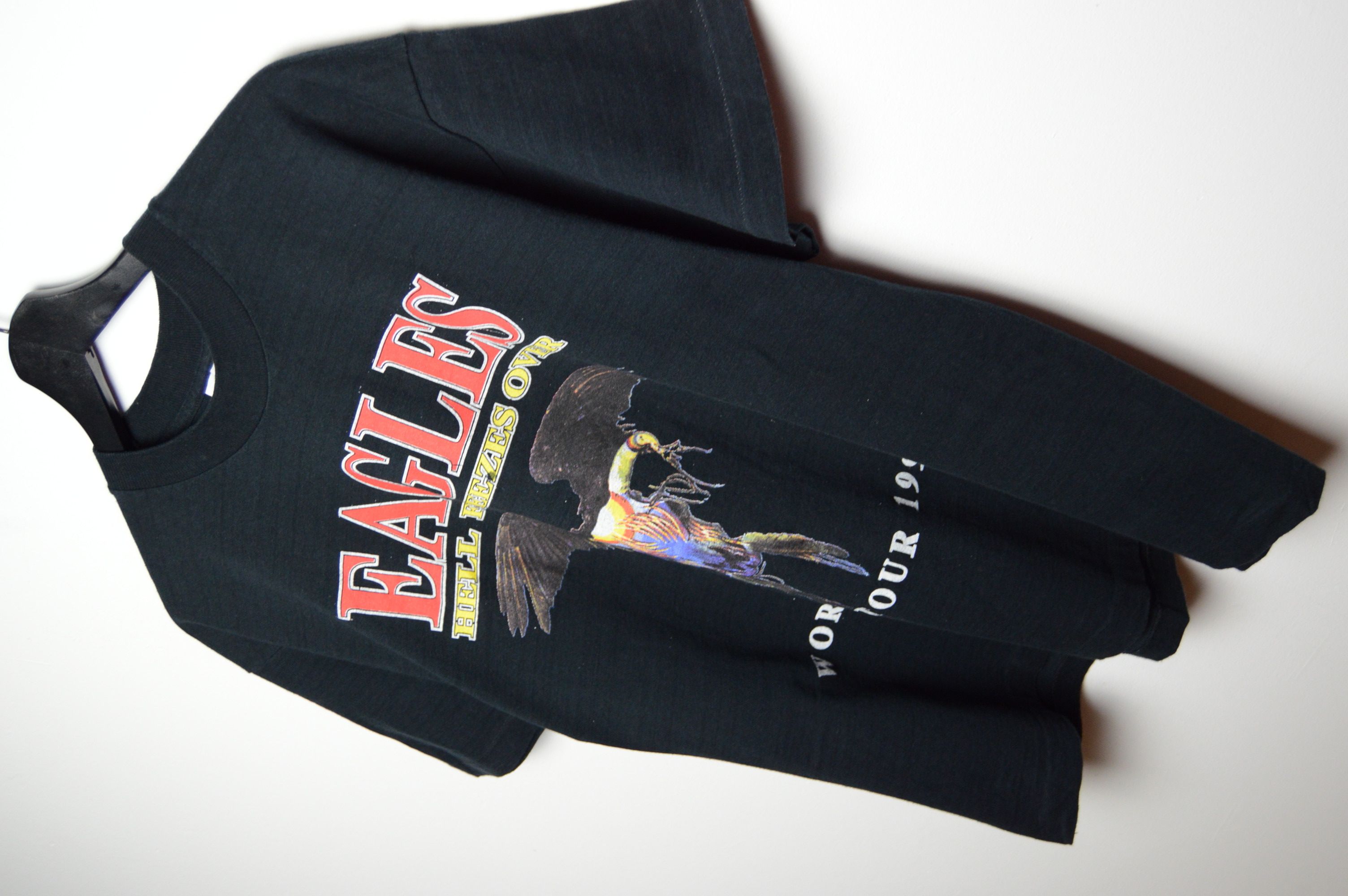 Band Tees EAGLES HELL FREEZES OVER WT1996 tee Size US L / EU 52-54 / 3 - 5 Thumbnail
