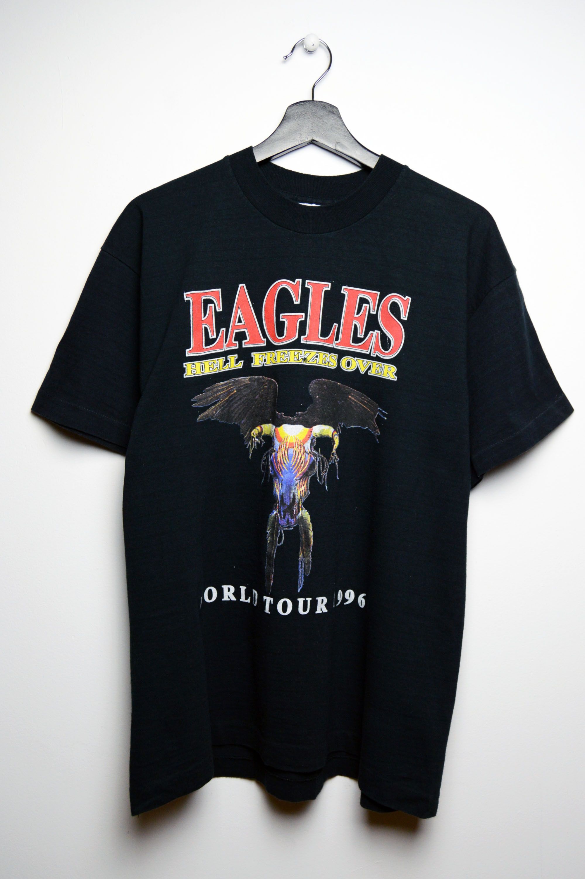 Band Tees EAGLES HELL FREEZES OVER WT1996 tee Size US L / EU 52-54 / 3 - 1 Thumbnail