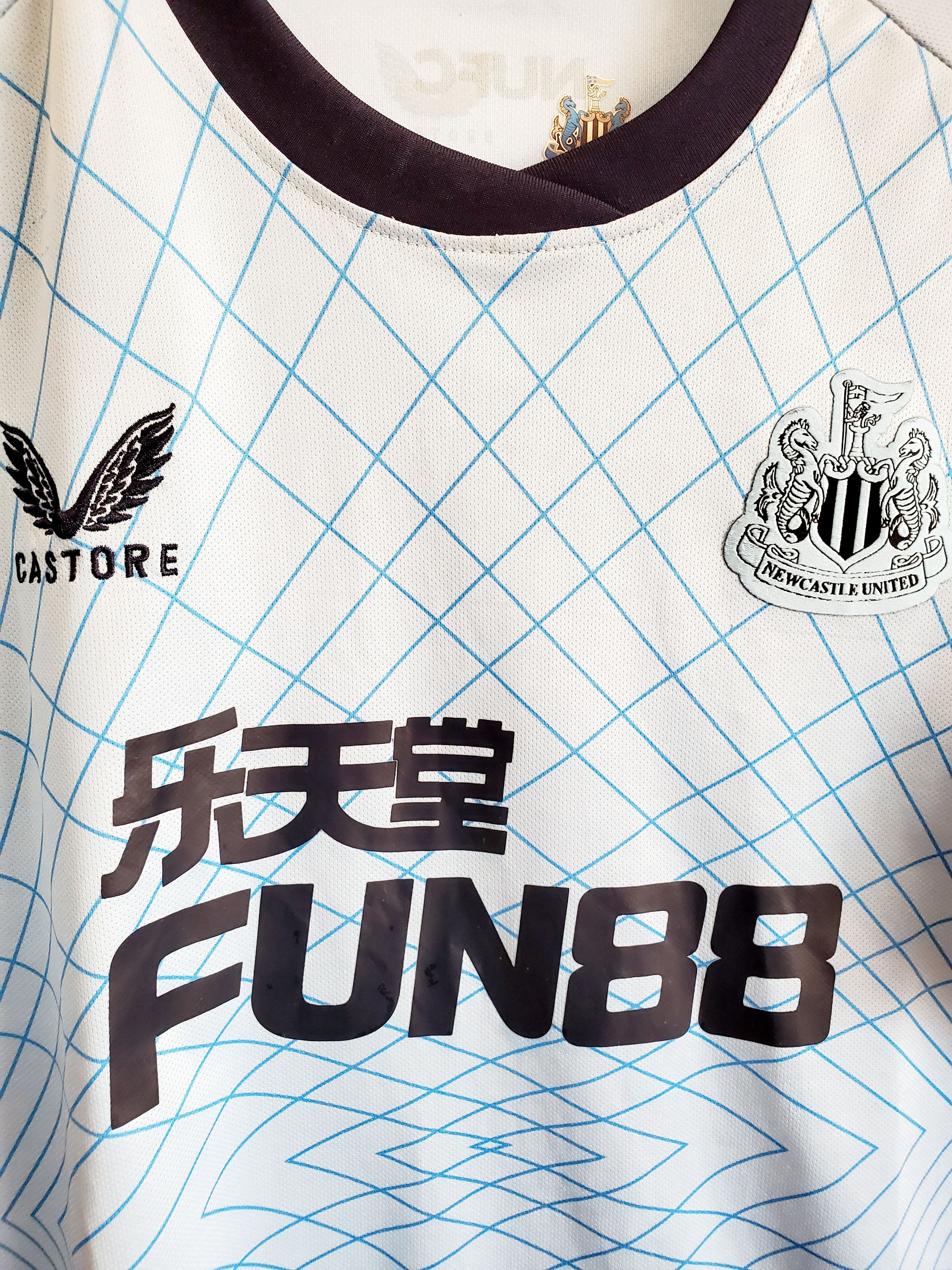Other Castore Newcastle United FC NUFC Third Shirt 3rd Size US L / EU 52-54 / 3 - 2 Thumbnail