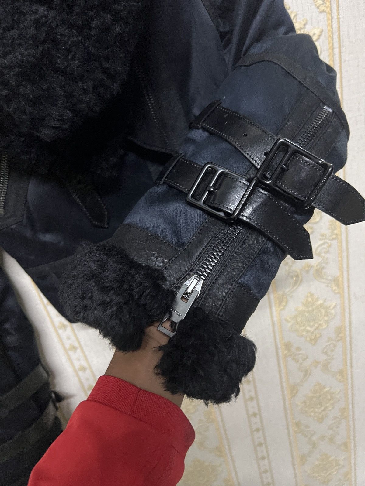 Burberry Prorsum Burberry Prorsum Shearling Aviator Belted Jacket Size XS / US 0-2 / IT 36-38 - 6 Thumbnail