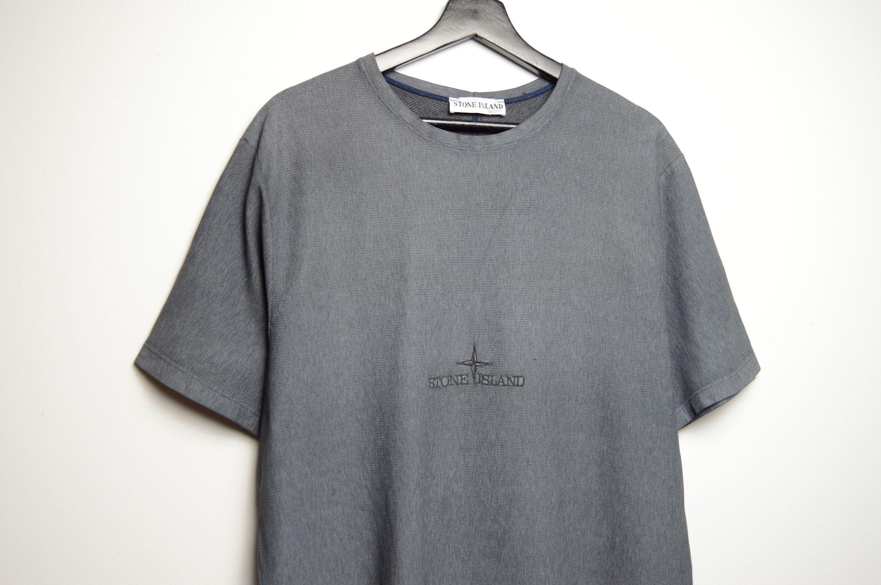 Stone Island stone island logo t shirt tee Size US L / EU 52-54 / 3 - 2 Thumbnail