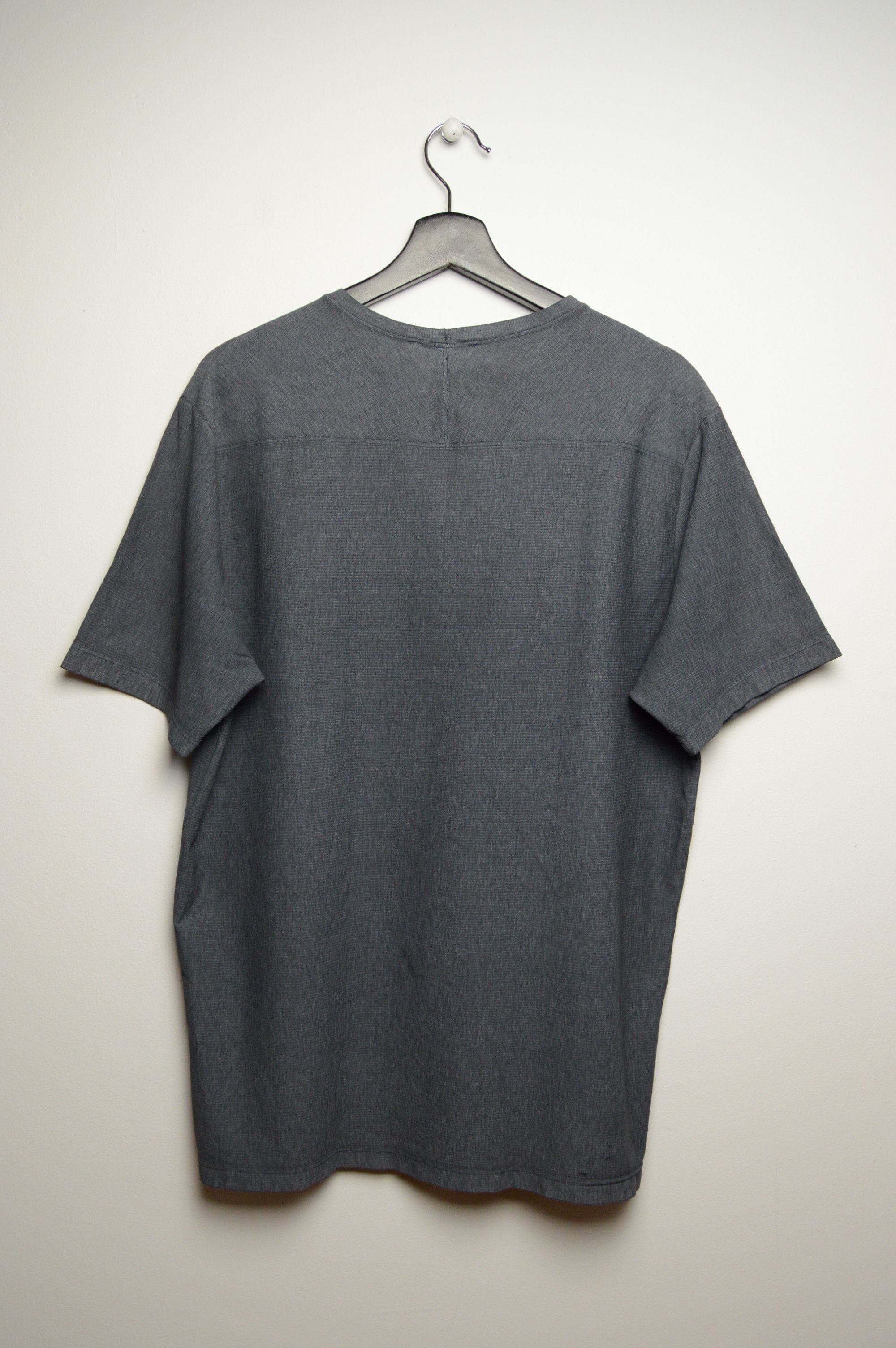 Stone Island stone island logo t shirt tee Size US L / EU 52-54 / 3 - 8 Thumbnail