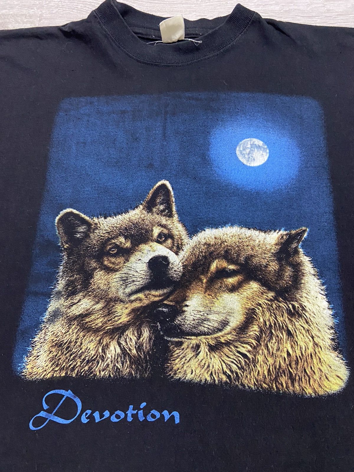 Vintage Vintage 90’s Wolf Devotion size L-XL Size US XL / EU 56 / 4 - 2 Thumbnail