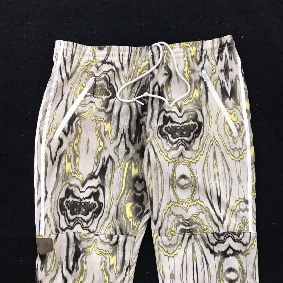 Adidas 🔥RARE🔥Adidas X Burton Gluhwein Track pants Size US 36 / EU 52 - 4 Thumbnail
