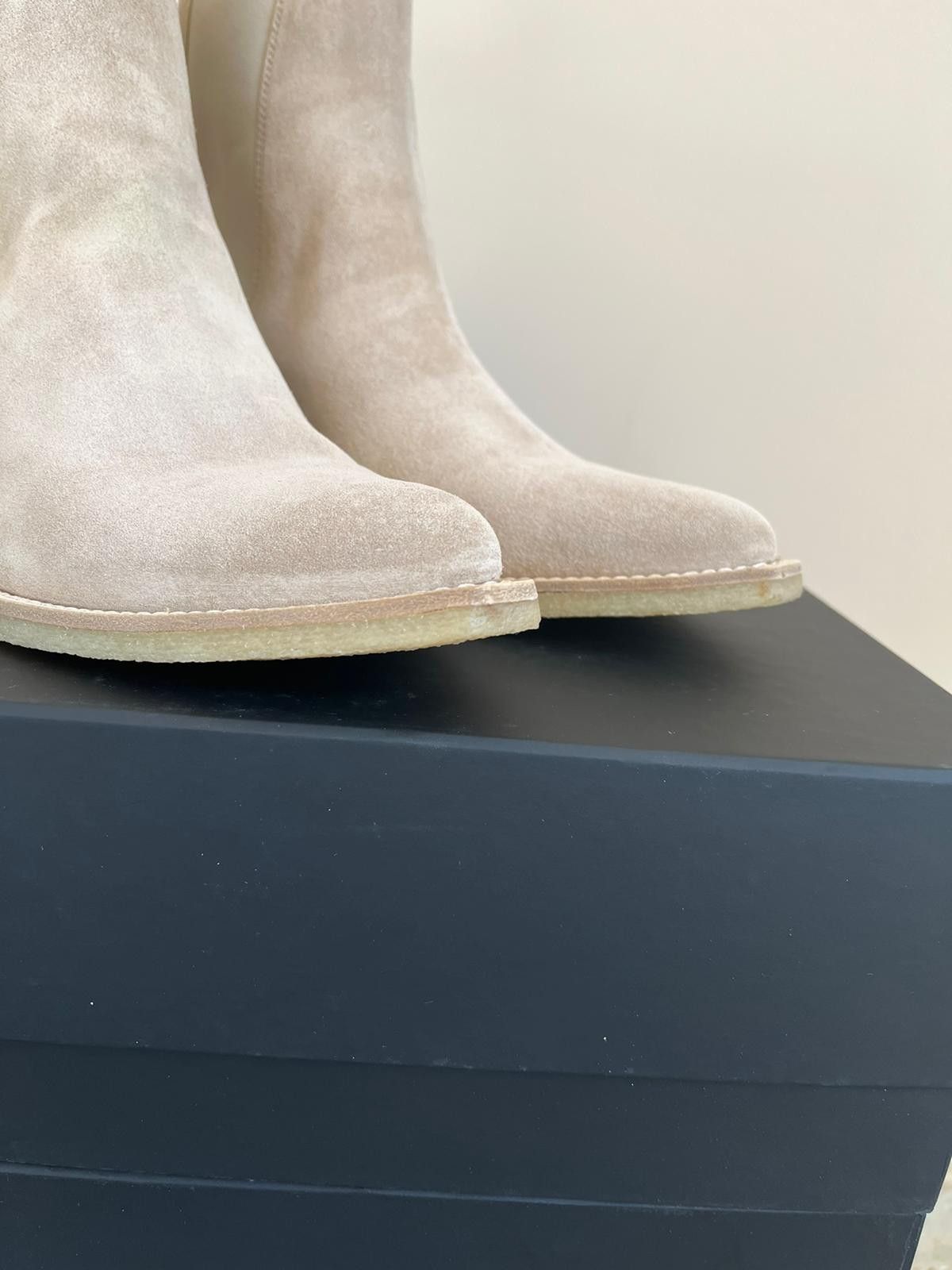 Amiri Crepe Pointy Toe Chelsea Boot in Tan Size US 11 / EU 44 - 9 Thumbnail