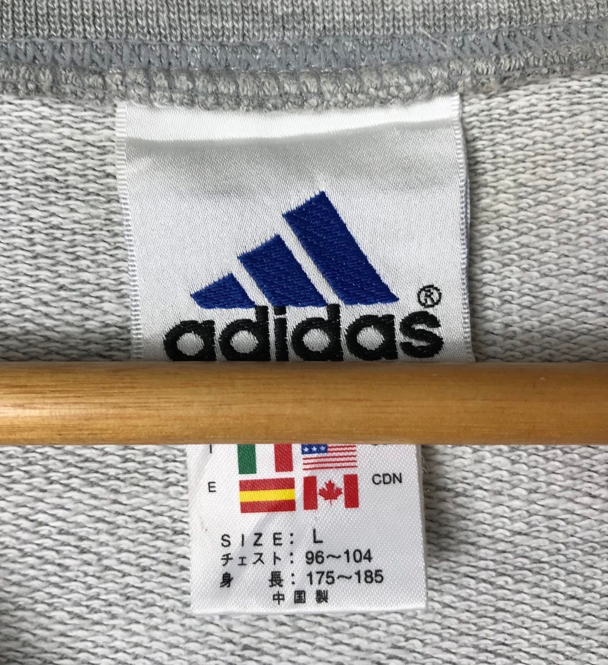Adidas vintage adidas three stripe jumper pullover sweatshirt Size US L / EU 52-54 / 3 - 5 Thumbnail
