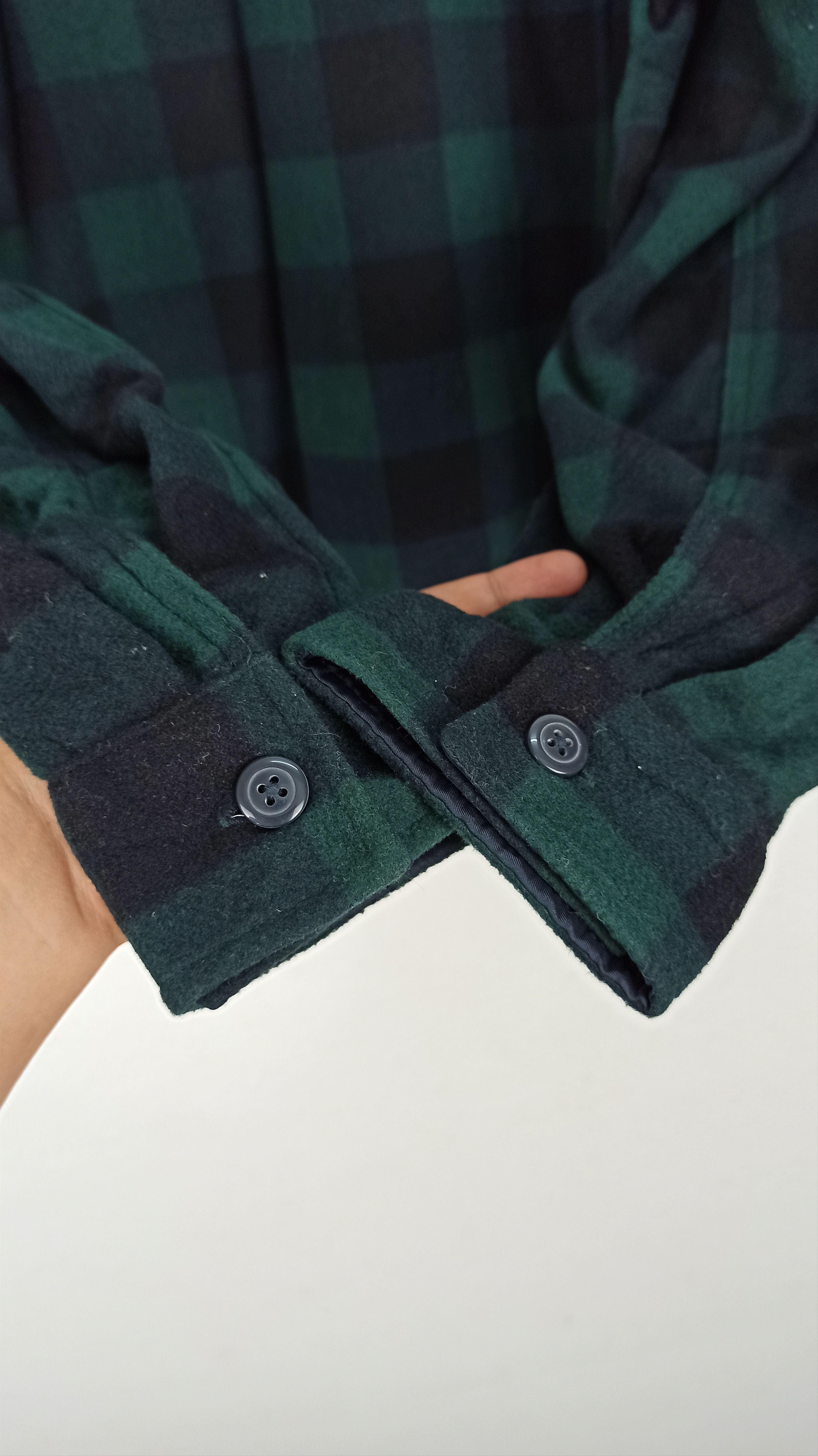 Other Uniqlo Flannel Green Colour Good Condition used Size US L / EU 52-54 / 3 - 3 Thumbnail