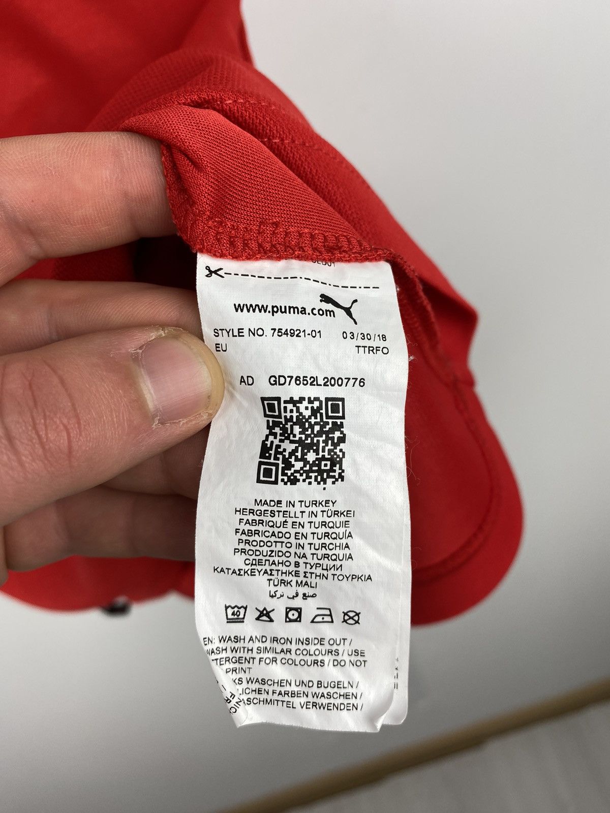 Puma Serbia 2018 2019 Football Soccer Shirt Jersey Italy France Size US M / EU 48-50 / 2 - 12 Thumbnail