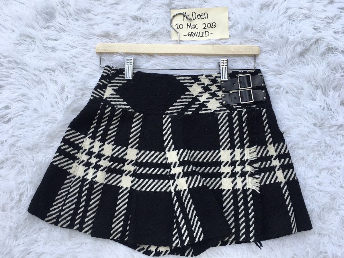 Burberry Rare Vintage Burberry Monogram Wool Mini Skirt Size 28" / US 6 / IT 42 - 2 Thumbnail
