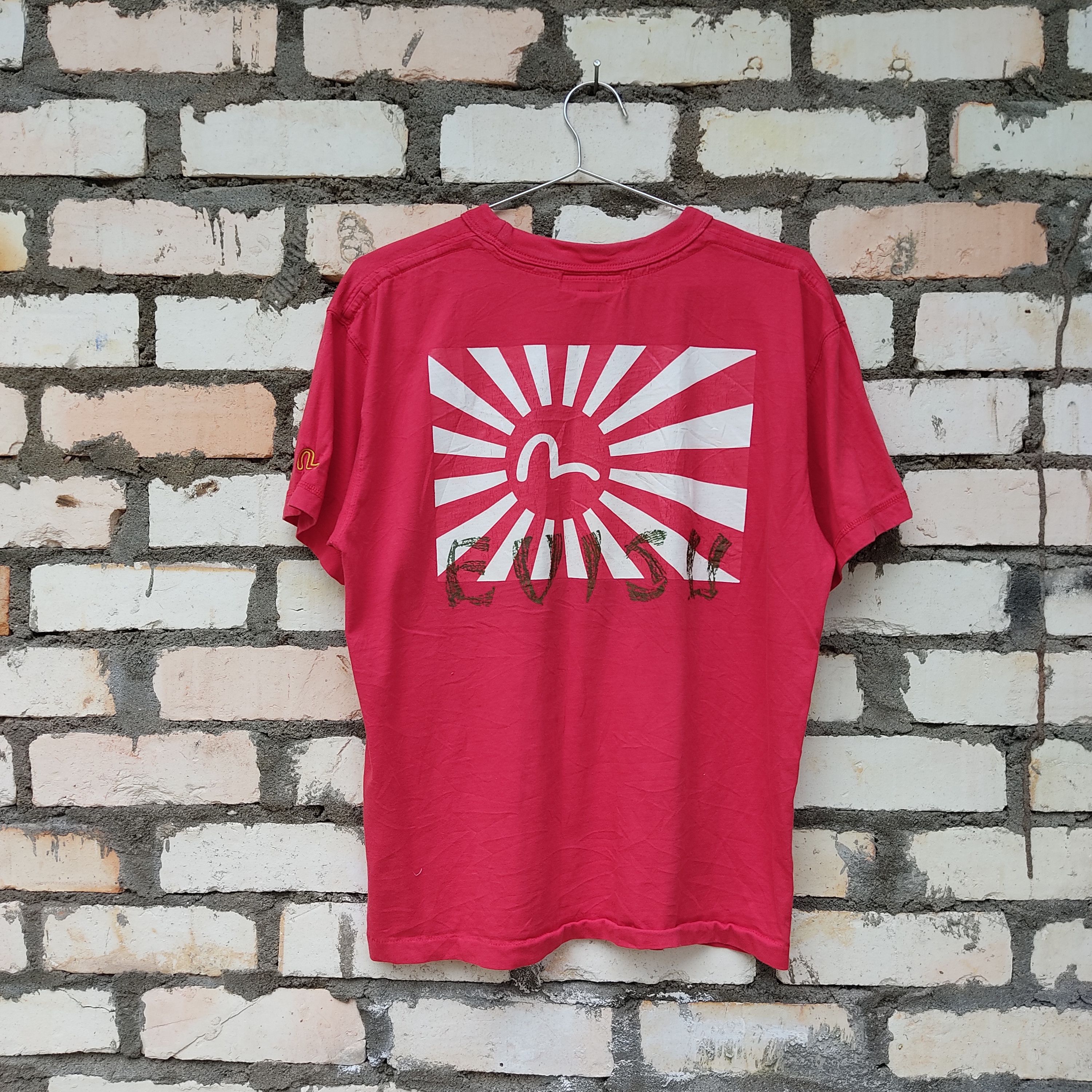 Evisu Evisu Big Logo Red T-shirts Backhit Graphics Size US M / EU 48-50 / 2 - 4 Thumbnail