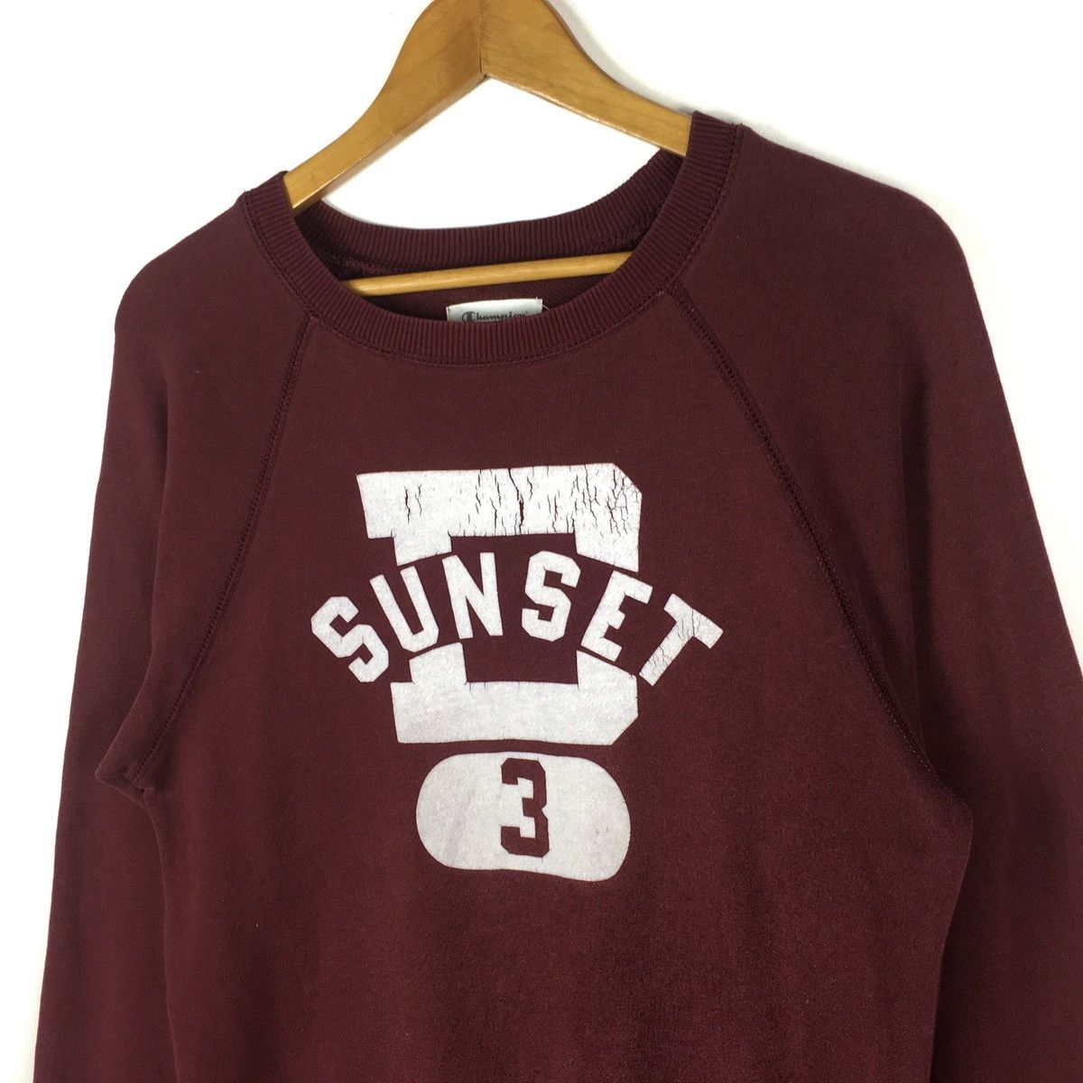 Champion vintage champion sunset big logo jumper pullover sweatshirt Size US M / EU 48-50 / 2 - 4 Thumbnail