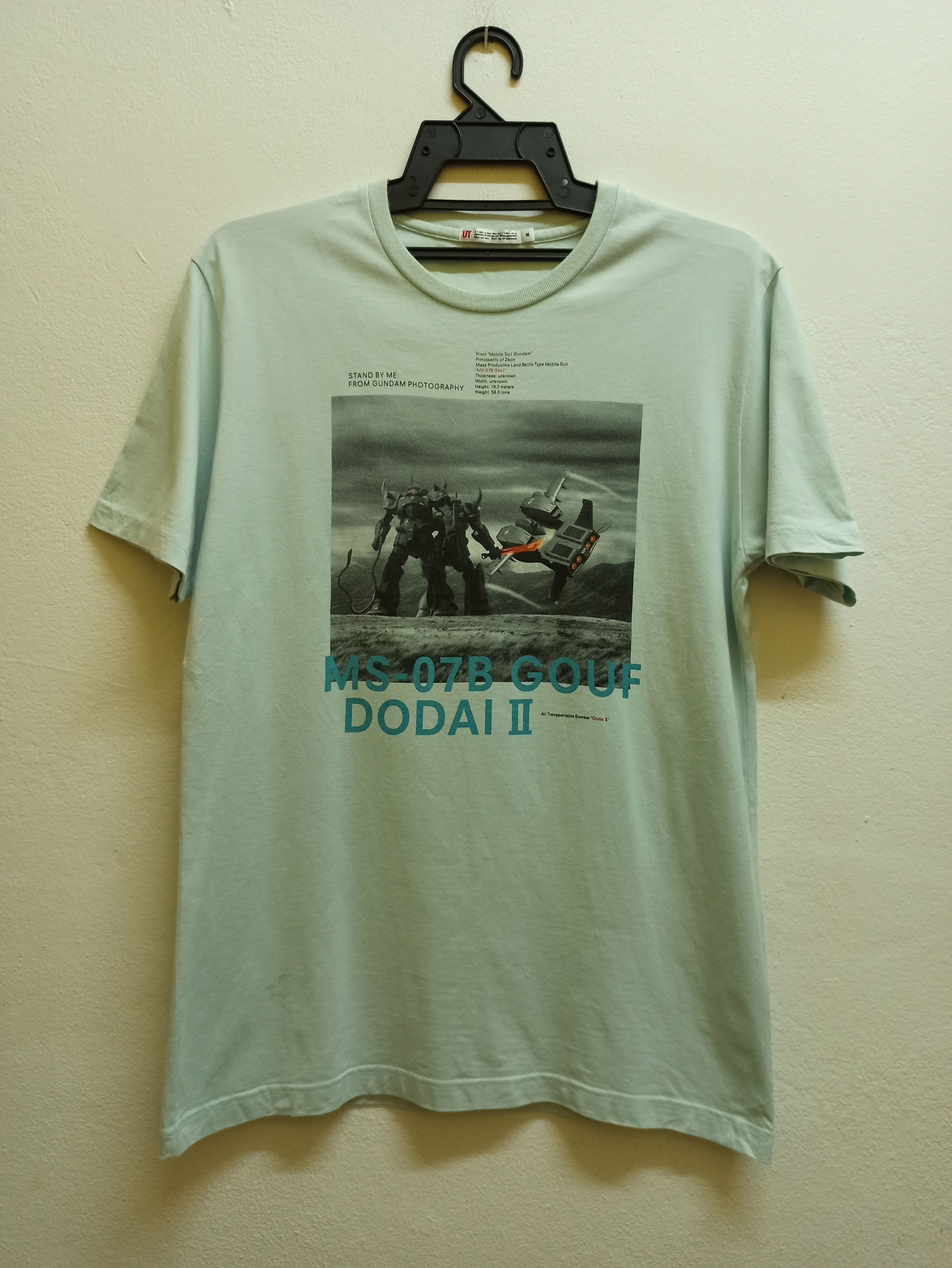 Anime UNIQLO x GUNDAM T Shirt Good Condition Used(c32) Size US M / EU 48-50 / 2 - 1 Thumbnail
