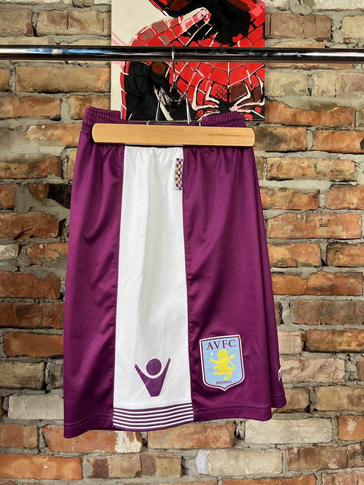 Soccer Jersey Macron Aston Villa Football Shorts Home Kit Size L Size US 34 / EU 50 - 3 Thumbnail