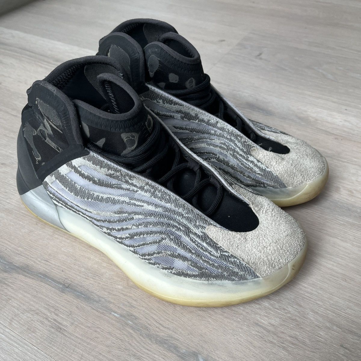 Adidas × Kanye West Adidas Yeezy Quantum Quantum Men Size 10 Size US 10 / EU 43 - 1 Thumbnail