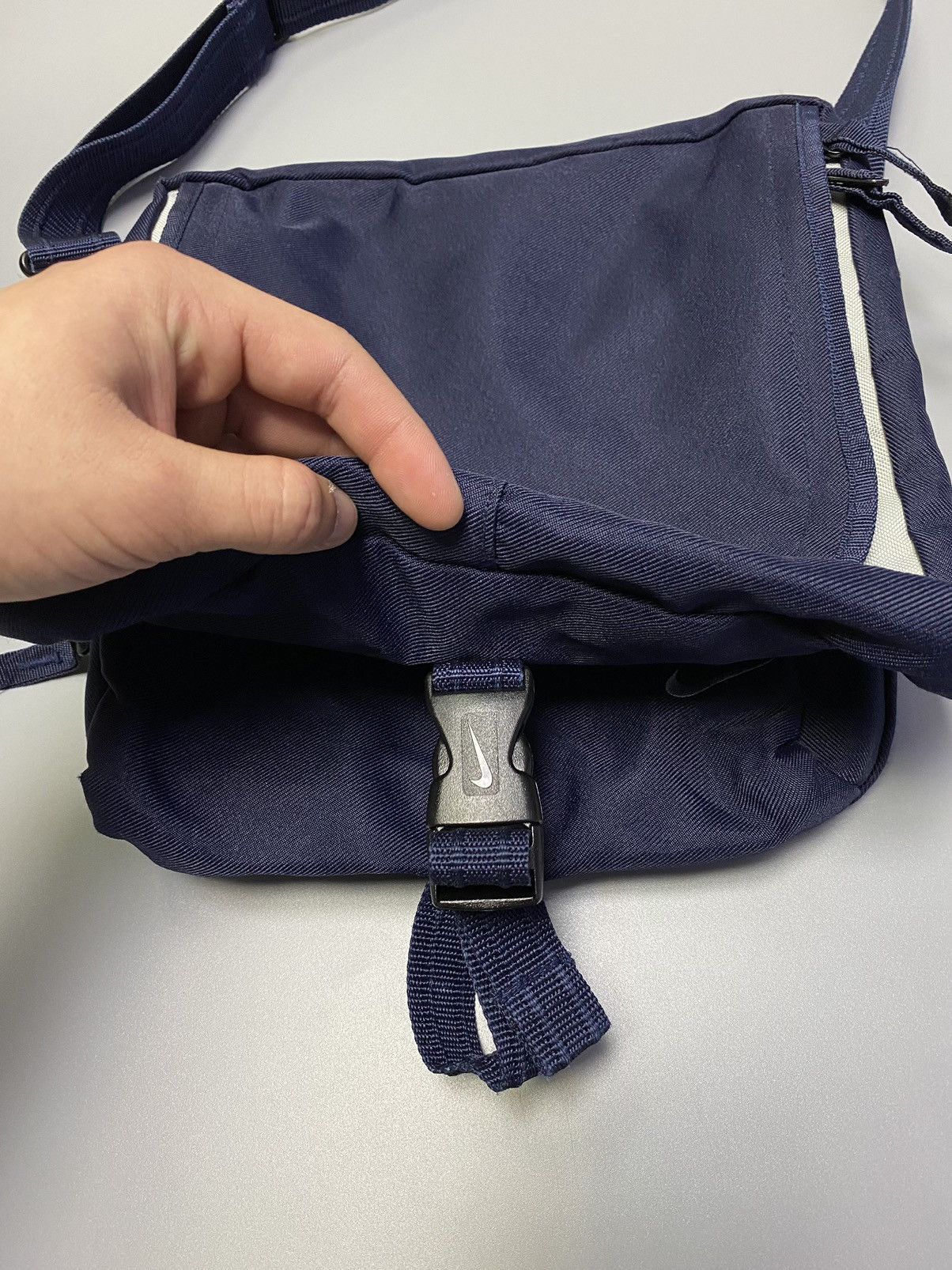 Nike × Vintage Vintage 90s Nike Shoulders Bag Size ONE SIZE - 6 Thumbnail