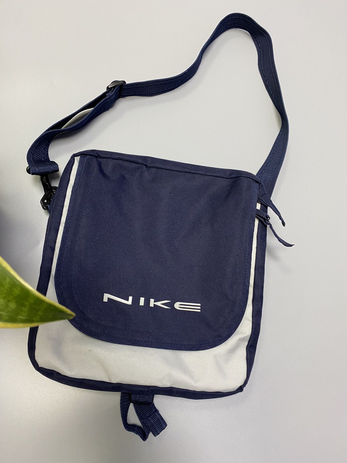 Nike × Vintage Vintage 90s Nike Shoulders Bag Size ONE SIZE - 2 Thumbnail