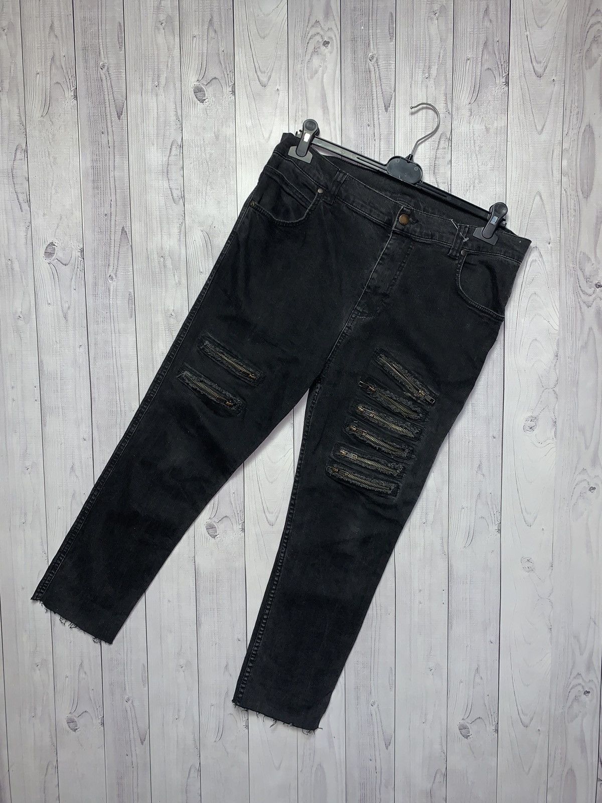 Army of me jeans black cropped zip multi pocket