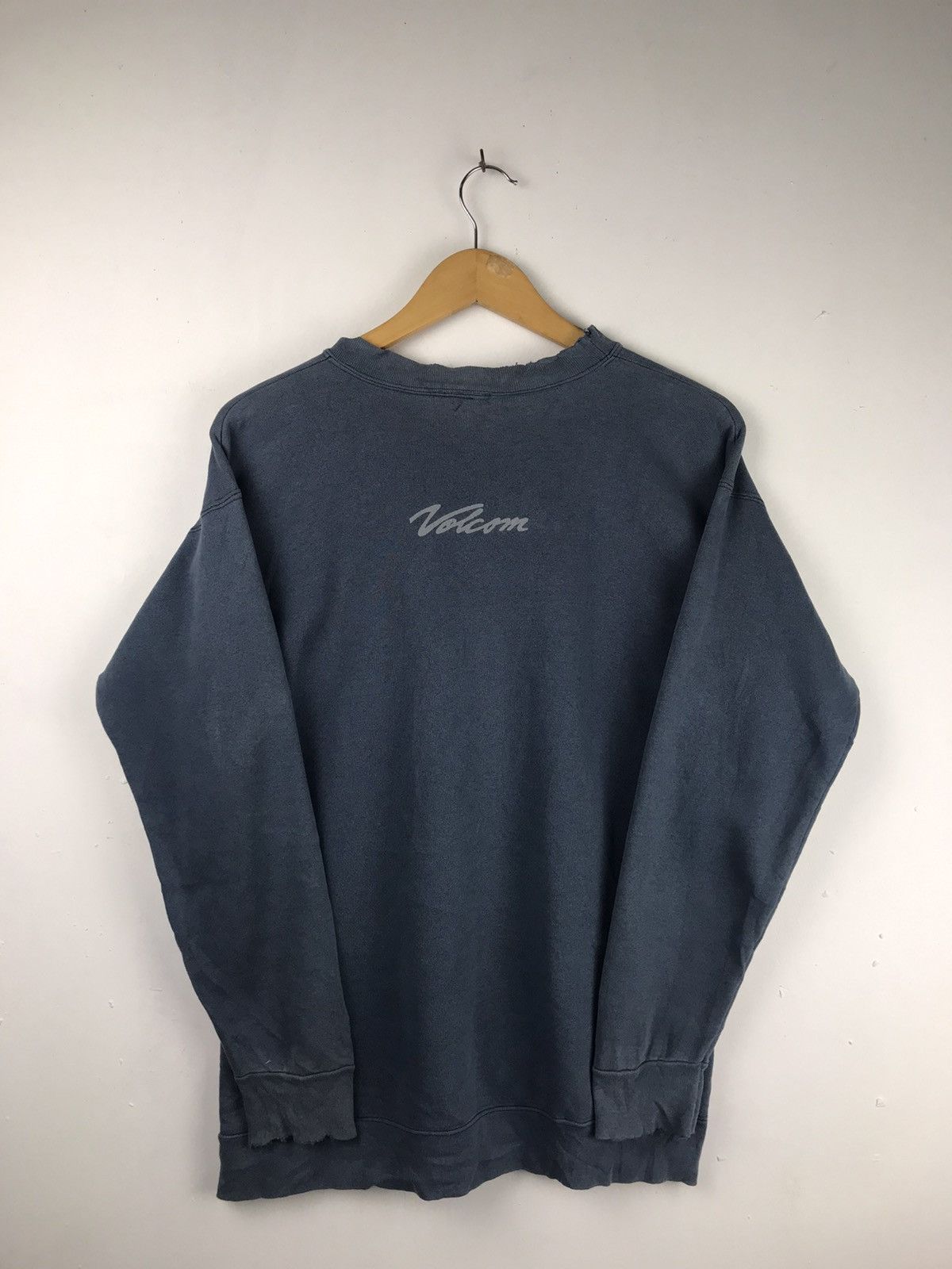 Vintage × Volcom Vintage Distressed streetwear sweatshirt Volcom Size US S / EU 44-46 / 1 - 2 Thumbnail
