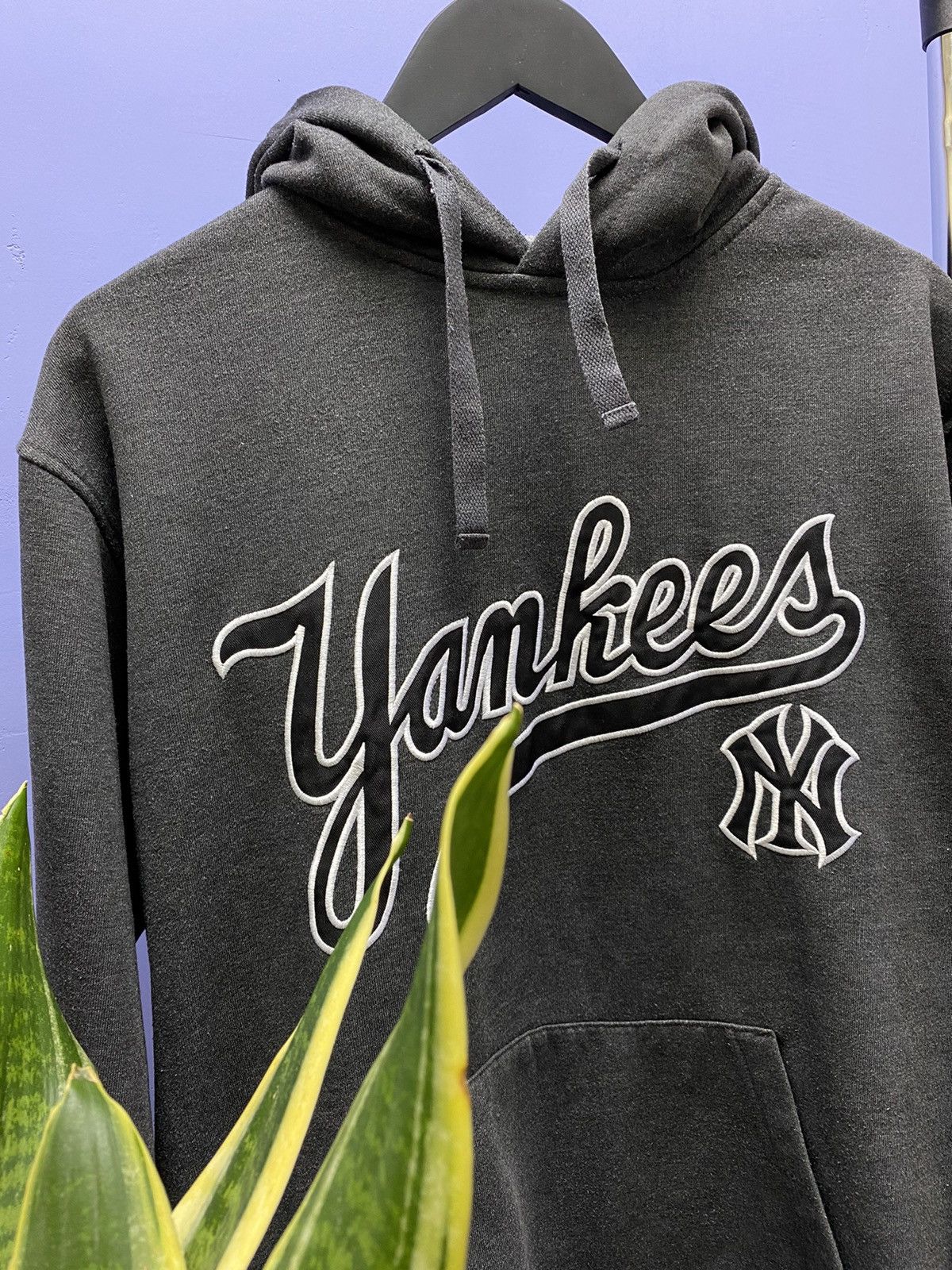 MLB × Majestic × New York Yankees Majestic New York Yankees Big Logo Hoodie Size US XL / EU 56 / 4 - 7 Thumbnail