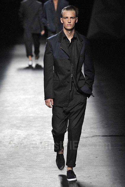 image of Y 3 x Yohji Yamamoto Ss13 Runway Blazer in Black, Men's (Size Medium)