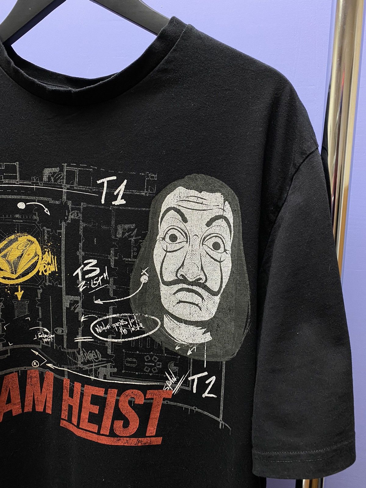 Other Money Heist “Team Heist” Series T Shirt Size US XXL / EU 58 / 5 - 6 Thumbnail