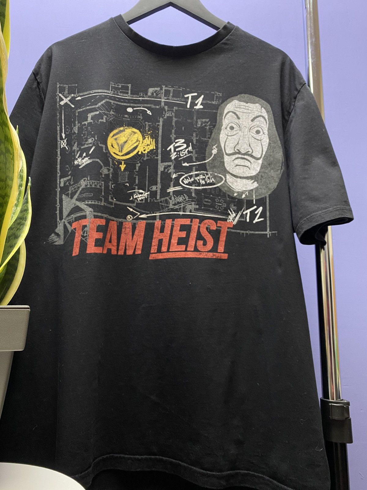 Other Money Heist “Team Heist” Series T Shirt Size US XXL / EU 58 / 5 - 5 Thumbnail