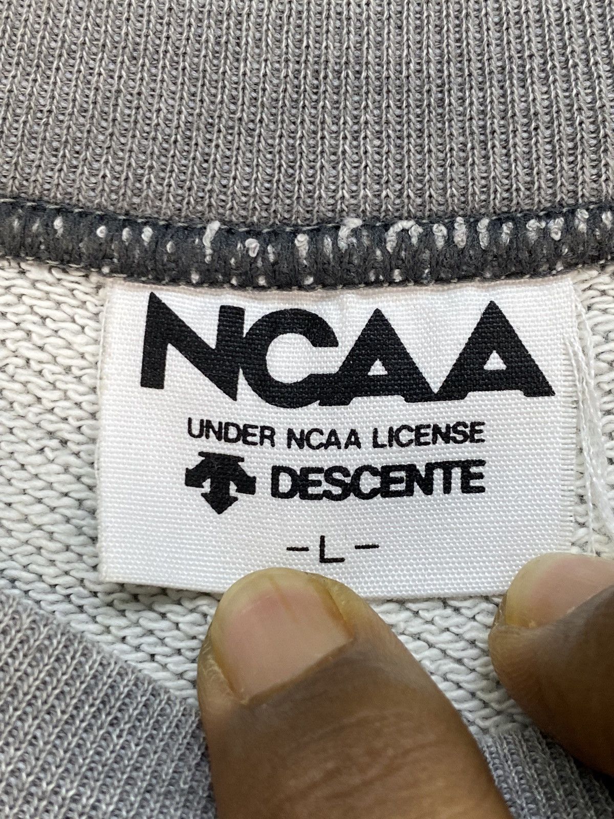 NCAA Vintage Ncaa Sweatshirt Size US L / EU 52-54 / 3 - 7 Thumbnail