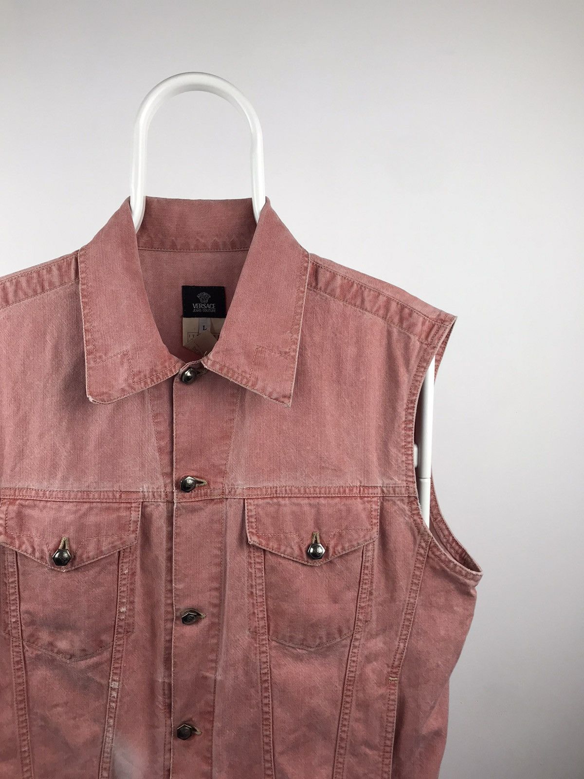Vintage Rare Vintage Versace Jeans Couture Pink Distressed Fade Vest Size US L / EU 52-54 / 3 - 2 Thumbnail