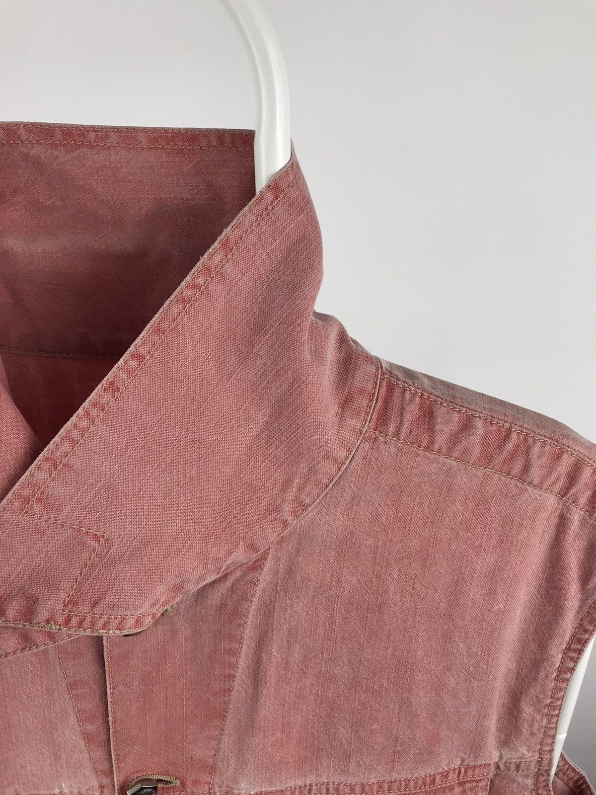 Vintage Rare Vintage Versace Jeans Couture Pink Distressed Fade Vest Size US L / EU 52-54 / 3 - 6 Thumbnail