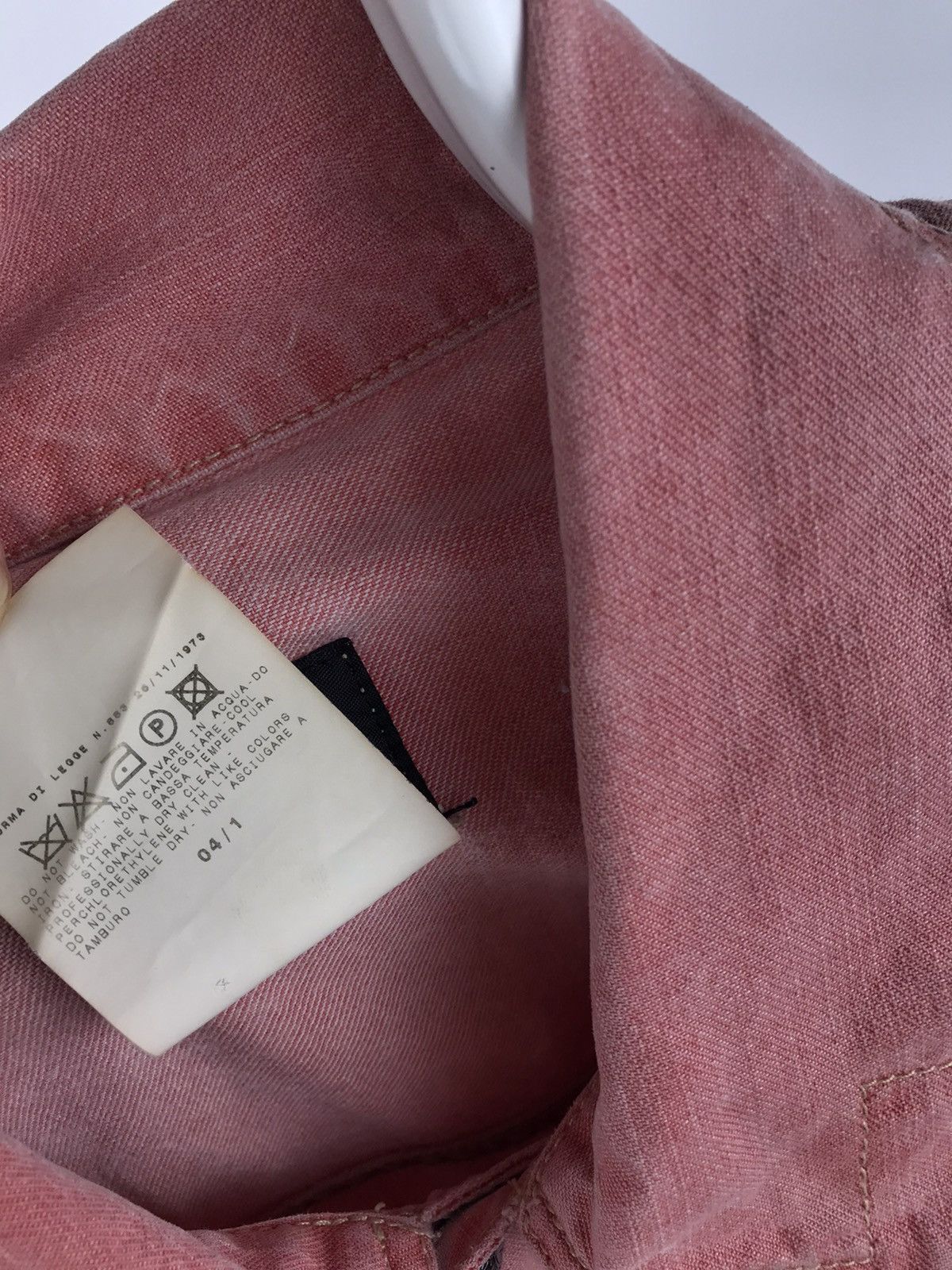 Vintage Rare Vintage Versace Jeans Couture Pink Distressed Fade Vest Size US L / EU 52-54 / 3 - 5 Thumbnail