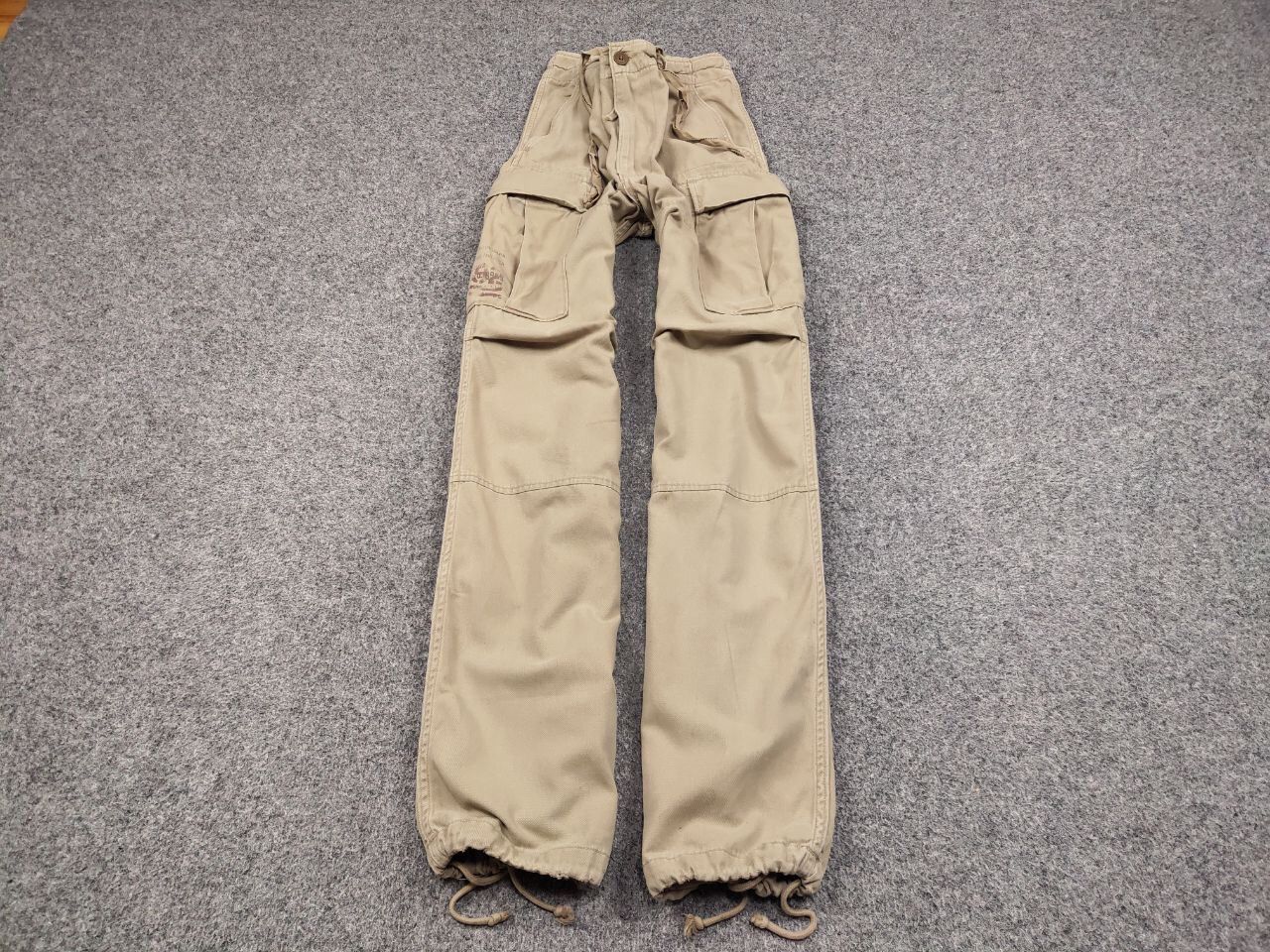 Japanese Brand Vintage 90's Japanese Baggy cargo Beige cotton Pants Hype Size US 34 / EU 50 - 2 Thumbnail