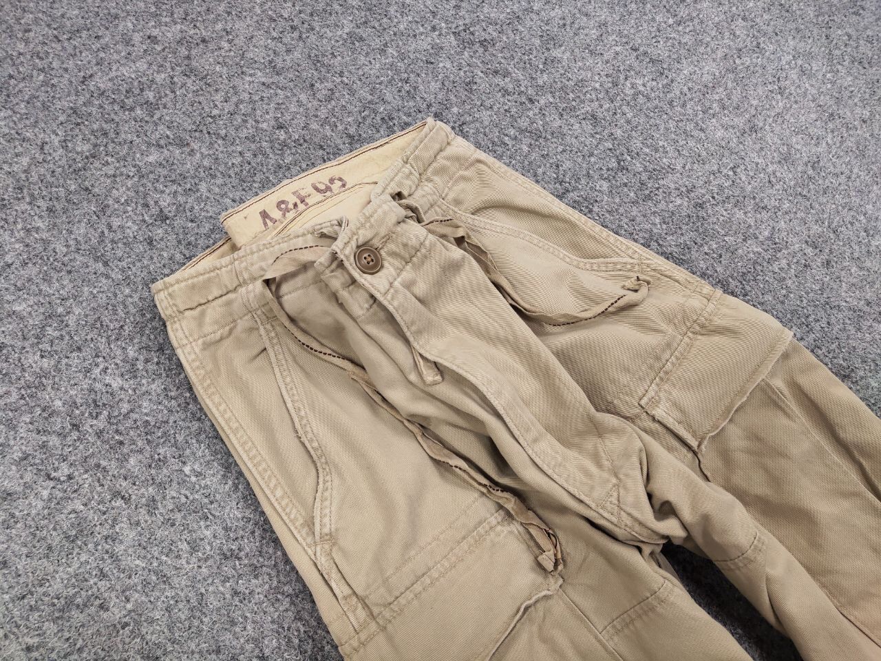 Japanese Brand Vintage 90's Japanese Baggy cargo Beige cotton Pants Hype Size US 34 / EU 50 - 12 Thumbnail