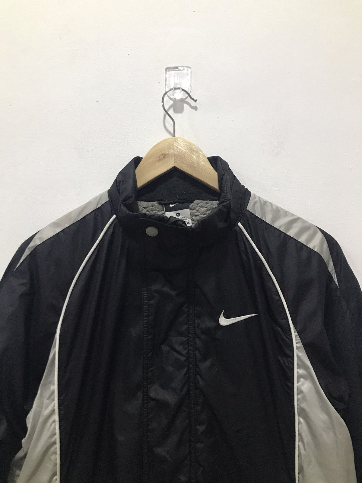 Nike Nike windbreaker big swoosh Raincoats jacket Size US M / EU 48-50 / 2 - 5 Thumbnail
