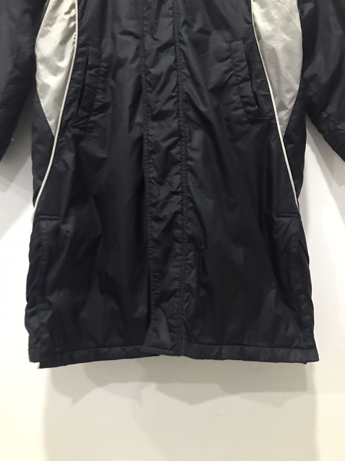 Nike Nike windbreaker big swoosh Raincoats jacket Size US M / EU 48-50 / 2 - 8 Thumbnail