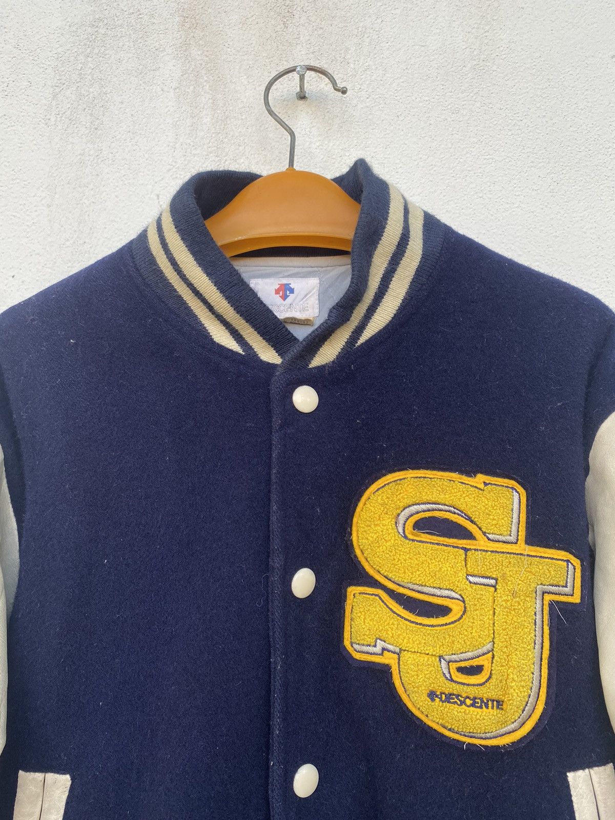 Descente × Vintage 🔥 Vintage Decente Varsity Leather Jacket Size US S / EU 44-46 / 1 - 3 Thumbnail