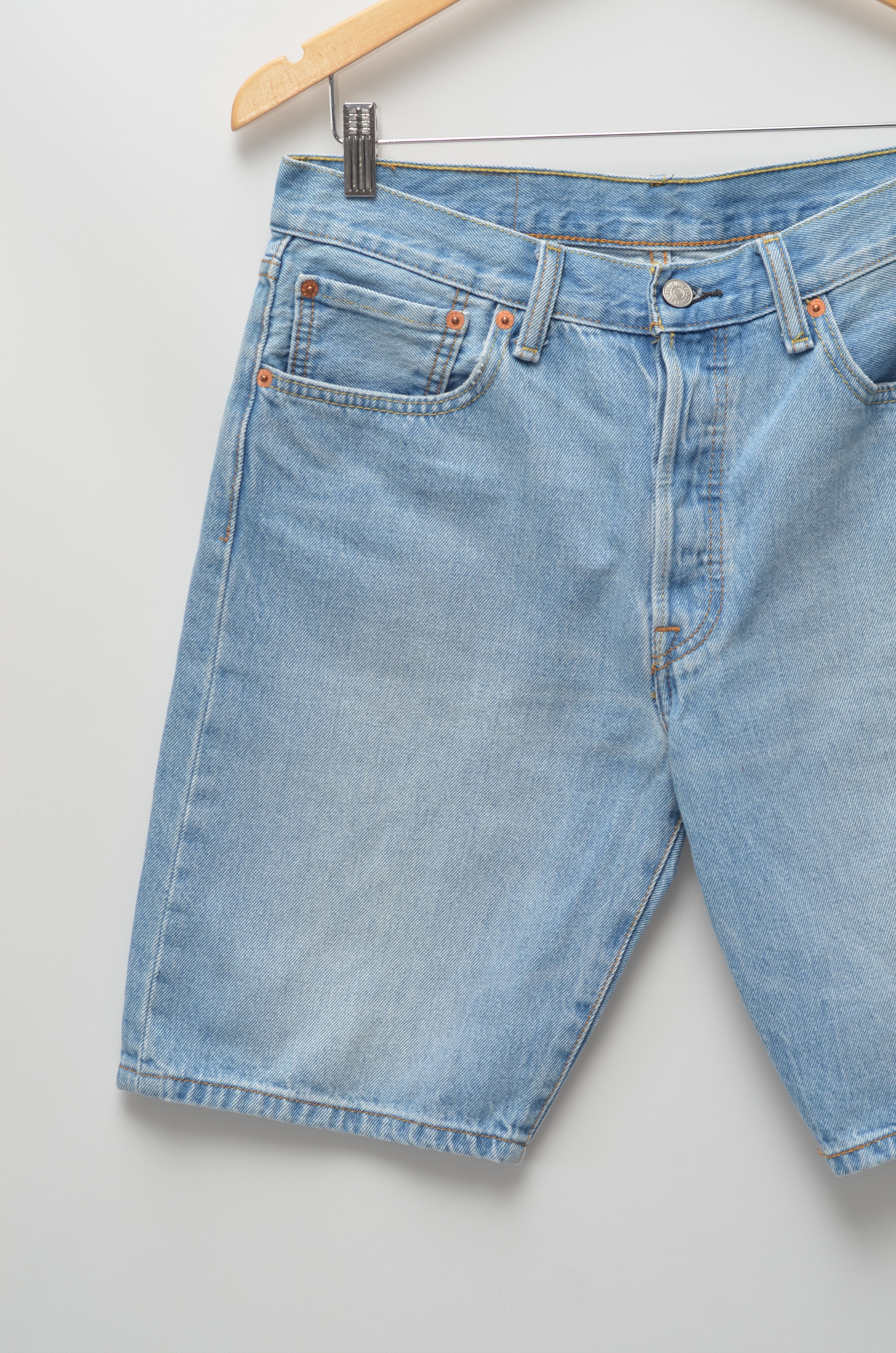 Levi's Levi's 501 Cotton Denim Shorts Made in Egypt Size US 32 / EU 48 - 9 Thumbnail